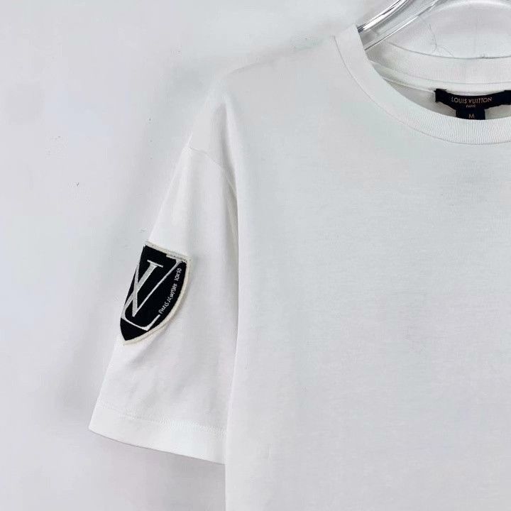 Louis Vuitton Louis Vuitton White Watch Badge Embroidered T-Shirt Size US M / EU 48-50 / 2 - 3 Thumbnail