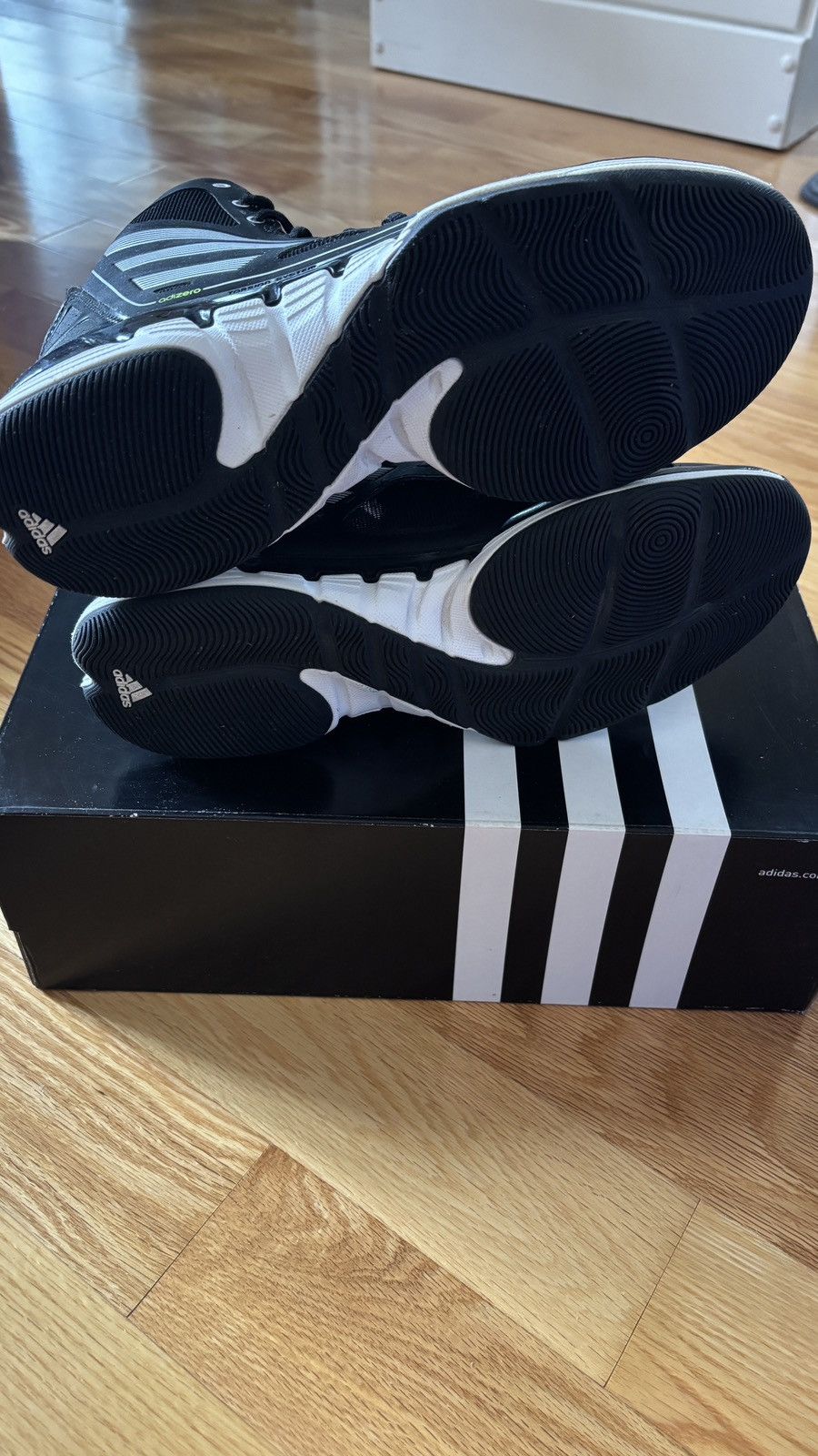 Adidas Adidas Adizero Ghost Basketball Size US 9 / EU 42 - 5 Thumbnail