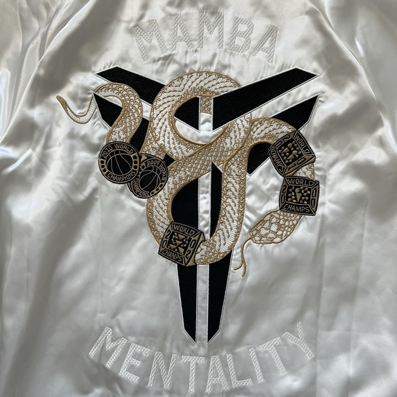 Nike Nike Kobe Year of Mamba THERMA-FIT Insulated Jacket Sail Size US L / EU 52-54 / 3 - 10 Thumbnail