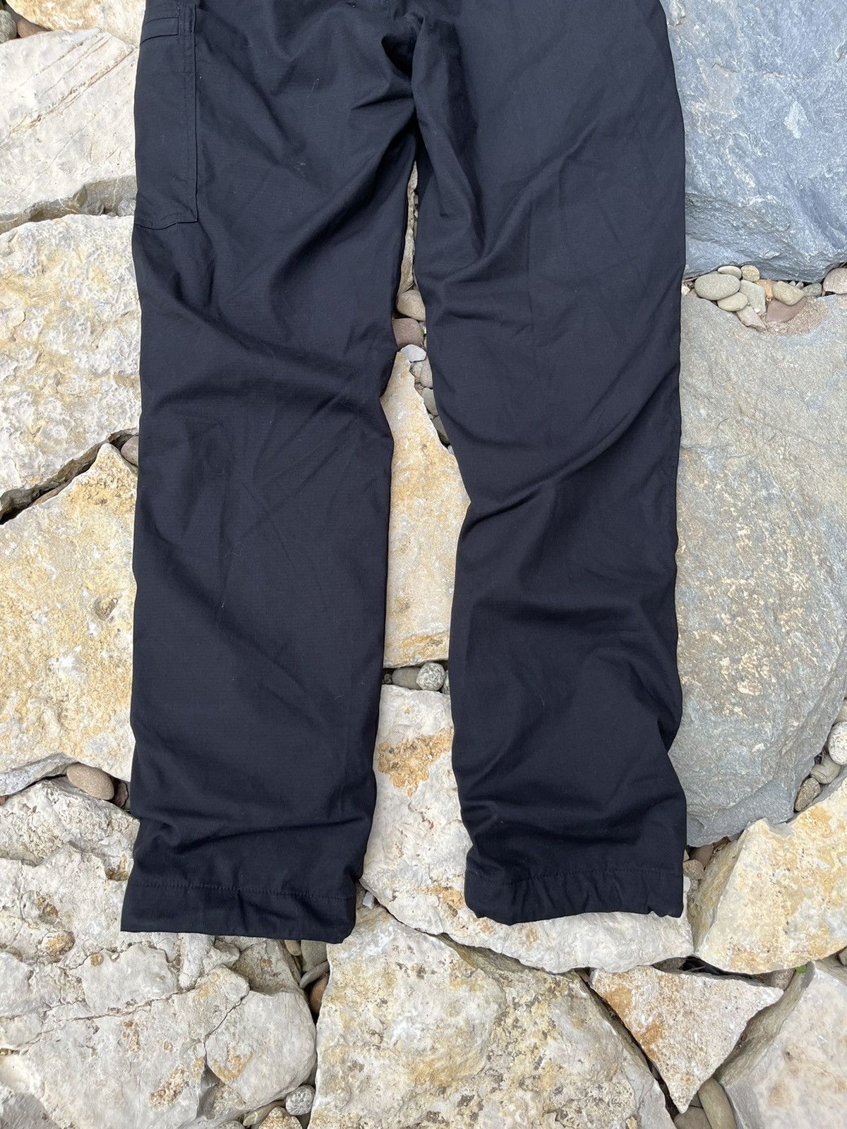 Uniqlo Uniqlo Heattech cargo multipocket insulated pants with belt Size US 30 / EU 46 - 14 Thumbnail