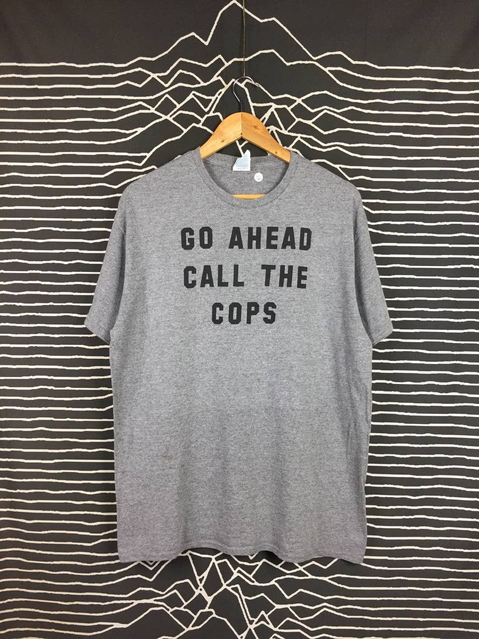Delta × Vintage Vtg Y2K Go Ahead Call The Cops Funny Humor Wording Tee Size US L / EU 52-54 / 3 - 1 Thumbnail