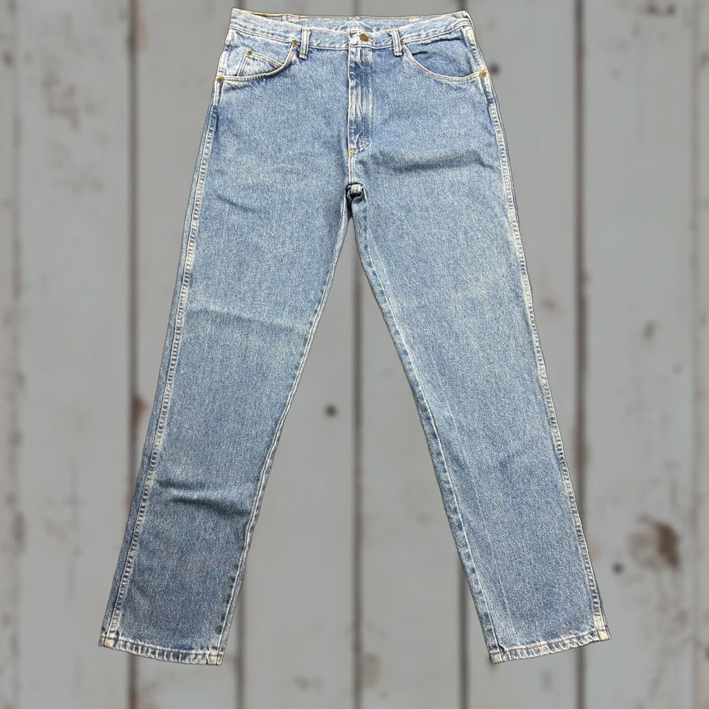 Wrangler VINTAGE Wrangler Jeans Mens 36 x 34 Distressed Workwear Cowboy Cut 90s Light Jeans Mens 36 Blue Cowboy Size US 36 / EU 52 - 1 Thumbnail