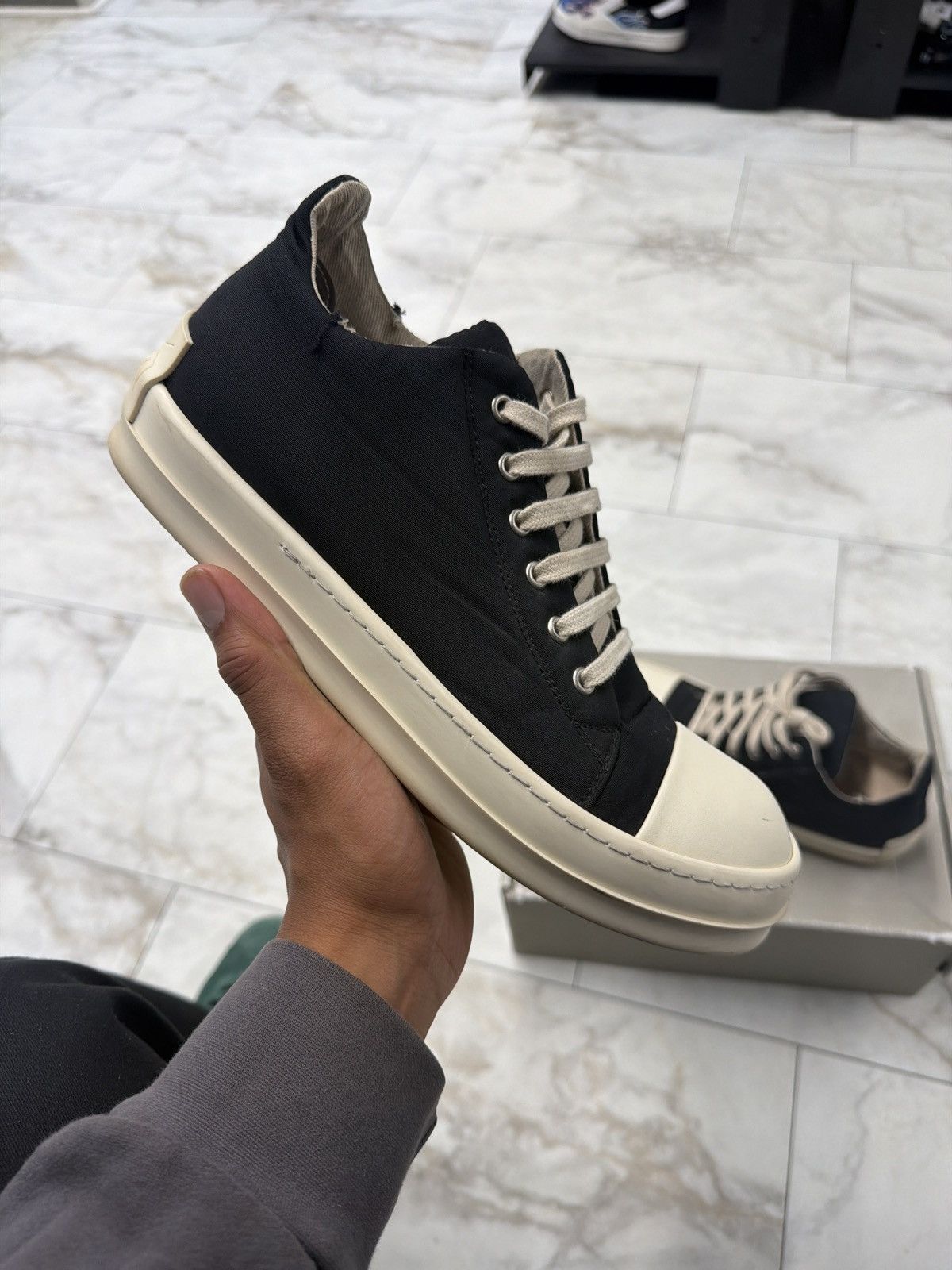 Rick Owens Rick Owens DRKSHDW black denim low Size US 9 / EU 42 - 2 Thumbnail