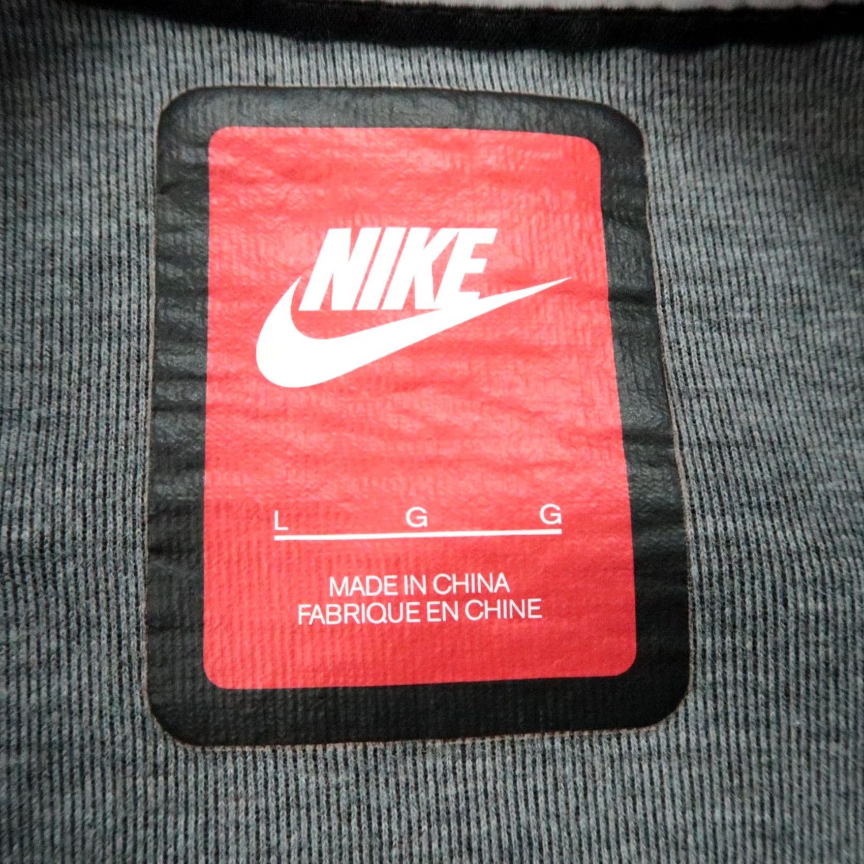 Nike Nike Sweatshirt Mens Large Gray Tech Fleece Crewneck Kangaroo Pocket Raglan Size US L / EU 52-54 / 3 - 3 Thumbnail