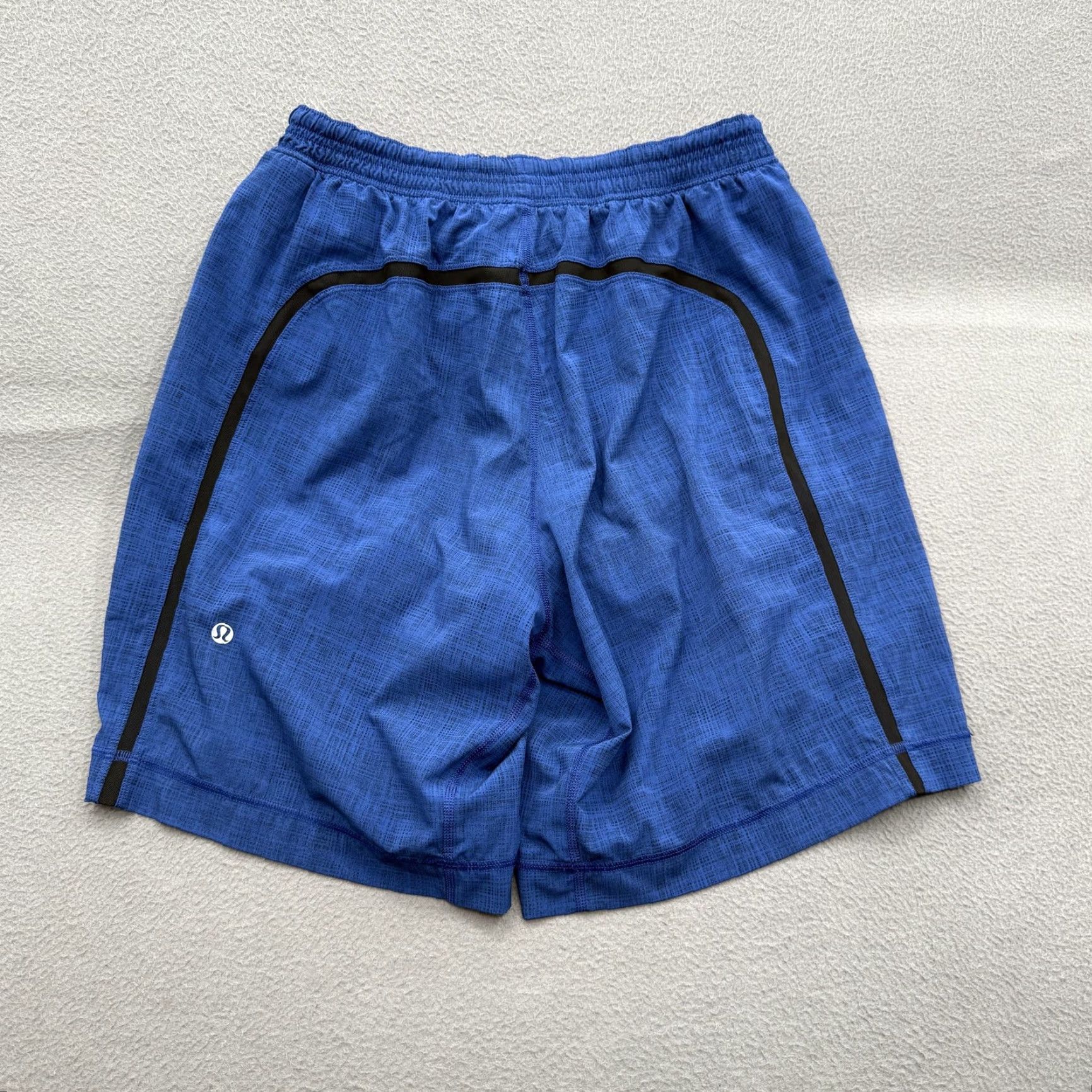 Lululemon Lululemon Shorts Mens M Blue Geometric Lined Pockets Running Gym Training Athletic Activewear Size US 31 - 4 Thumbnail