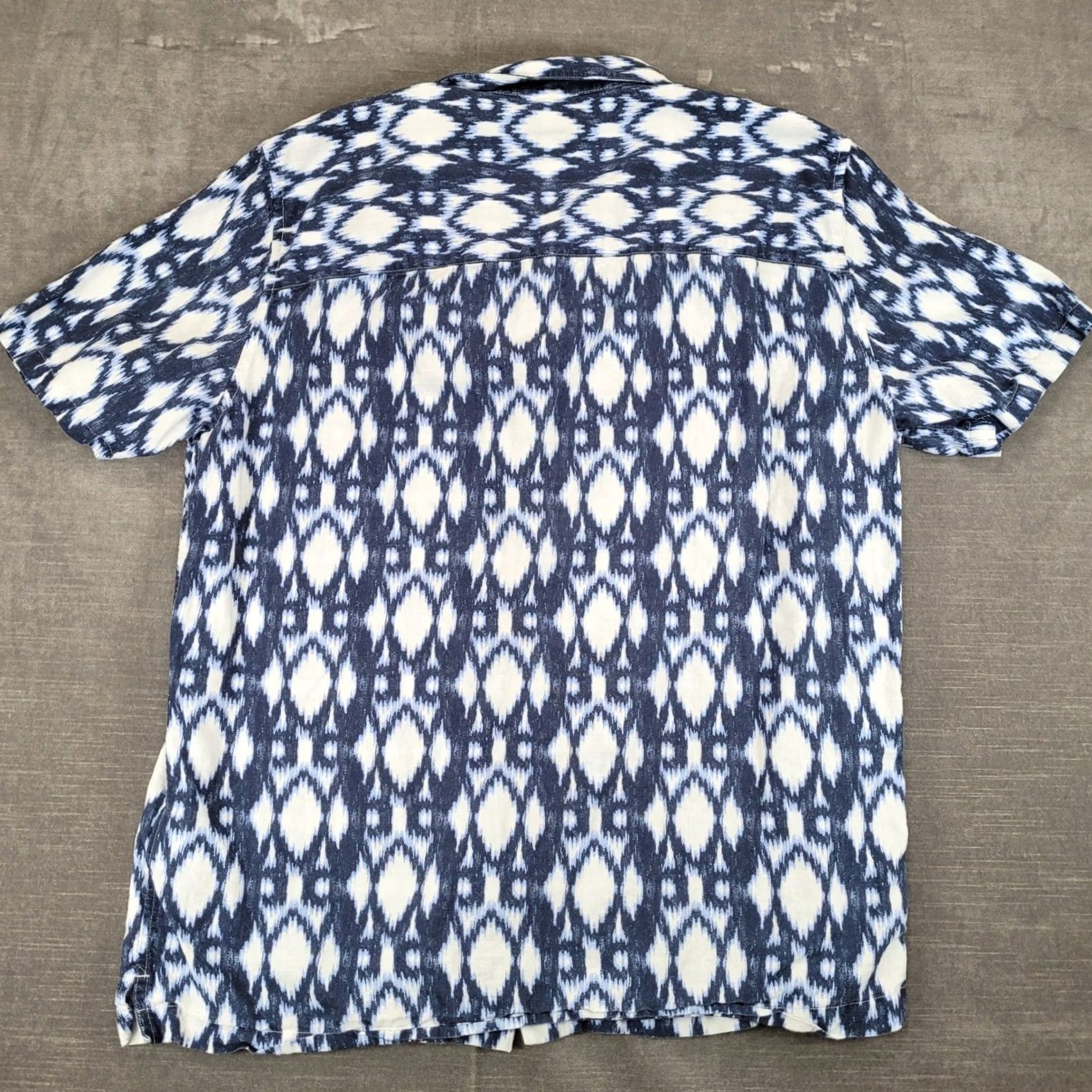 Gap GAP Mens L Linen Blend Short Sleeve Button Up Shirt Indigo Ikat Print Size US L / EU 52-54 / 3 - 5 Thumbnail