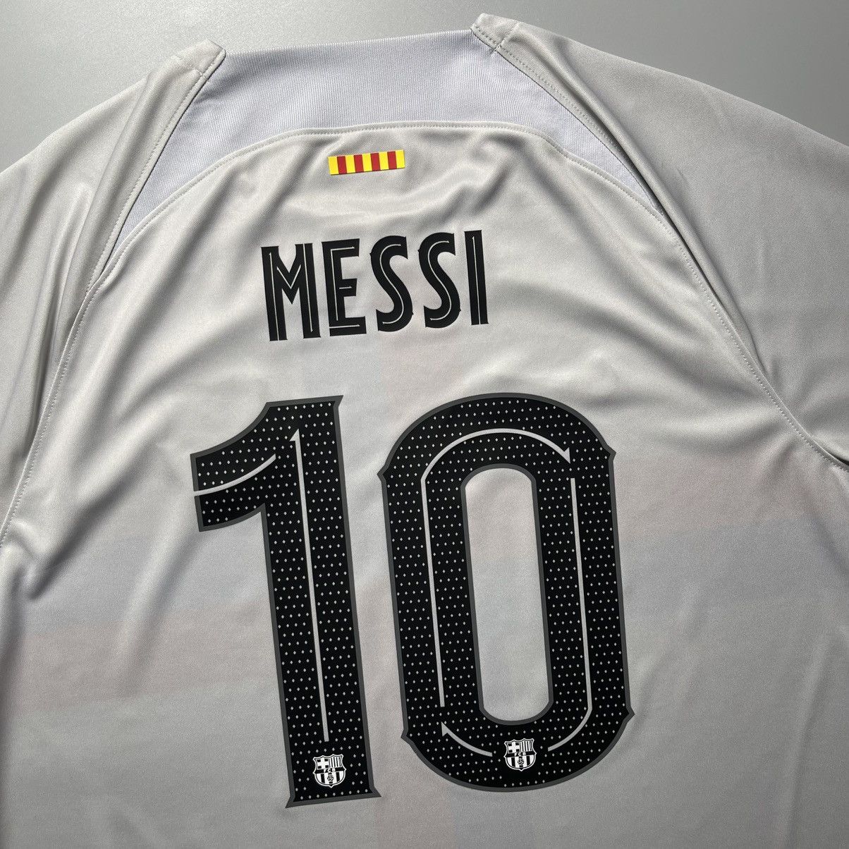 Nike × Vintage BARCELONA NIKE 2022/2023 FOOTBALL THIRD JERSEY #10 MESSI Size US XL / EU 56 / 4 - 9 Thumbnail