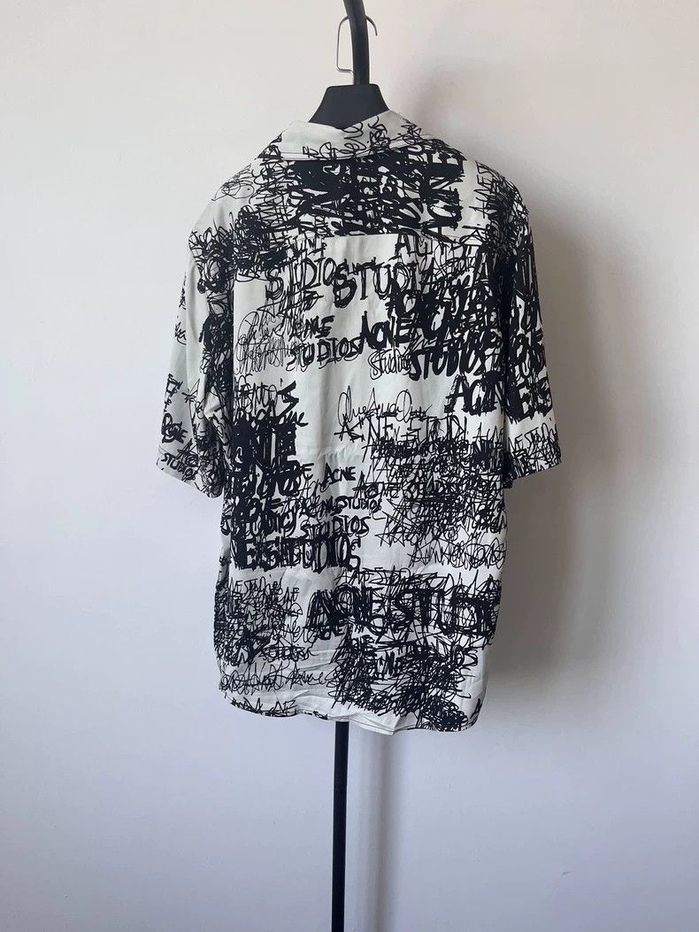 Acne Studios Acne Studios Casual short sleeve shirt with full printed bu Size US S / EU 44-46 / 1 - 2 Thumbnail
