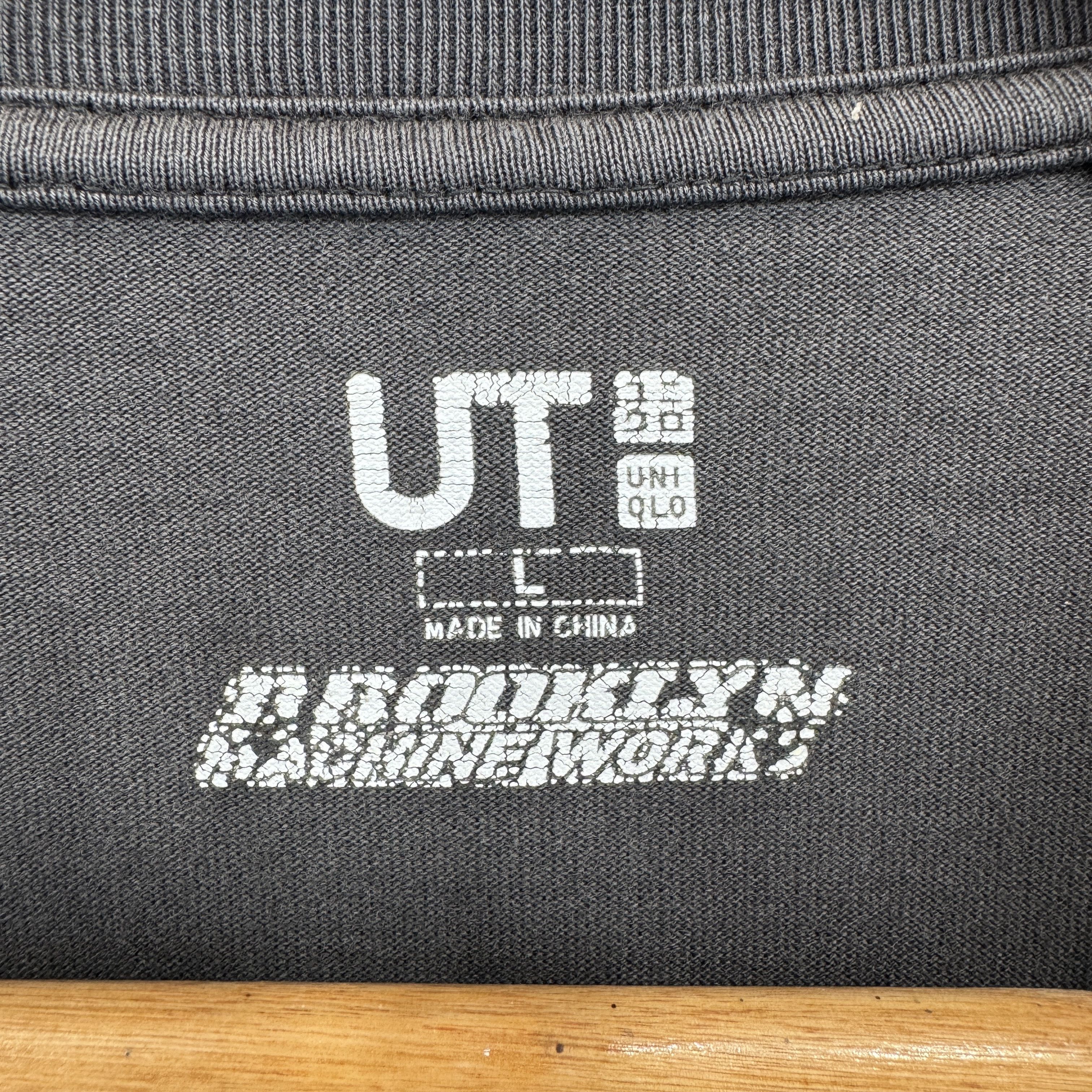 Uniqlo Vintage UT Brooklyn Machine Work Sunfaded Tshirt Size US L / EU 52-54 / 3 - 5 Thumbnail