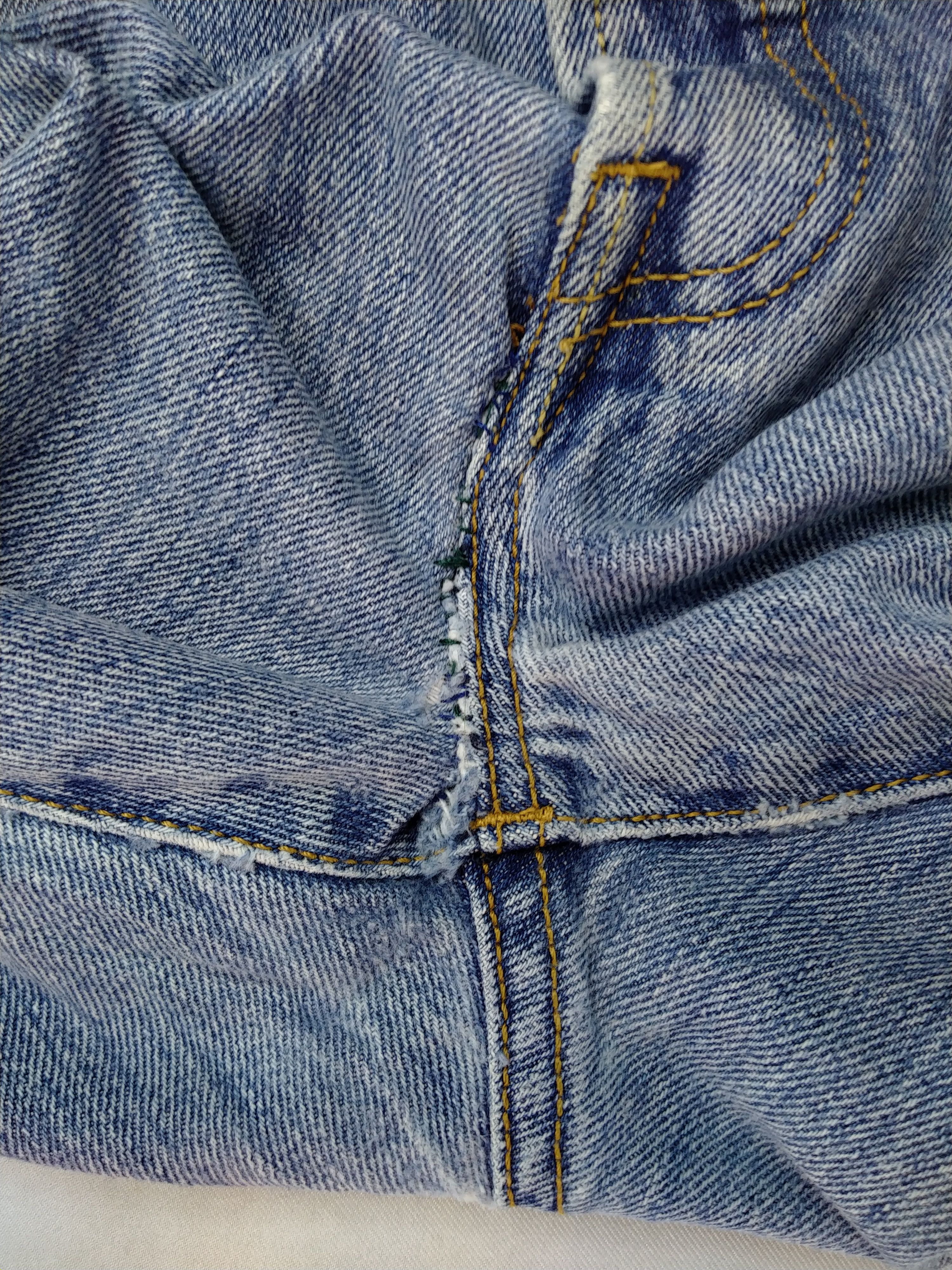 Levi's Straight Leg Vintage Levi's 501 37x27.5 Denim -JN345 Size US 37 - 9 Thumbnail