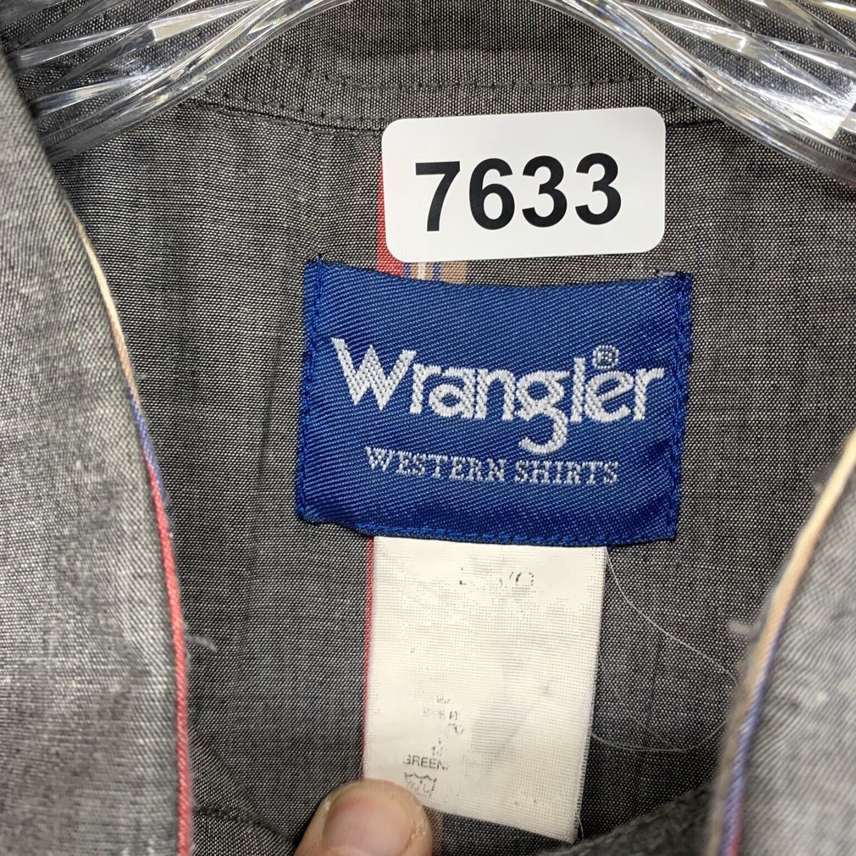 Wrangler VINTAGE Wrangler Western Shirt Men XL Gray Red Stripe Cowboy Casual Workwear Long Sleeve Size US XL / EU 56 / 4 - 3 Thumbnail