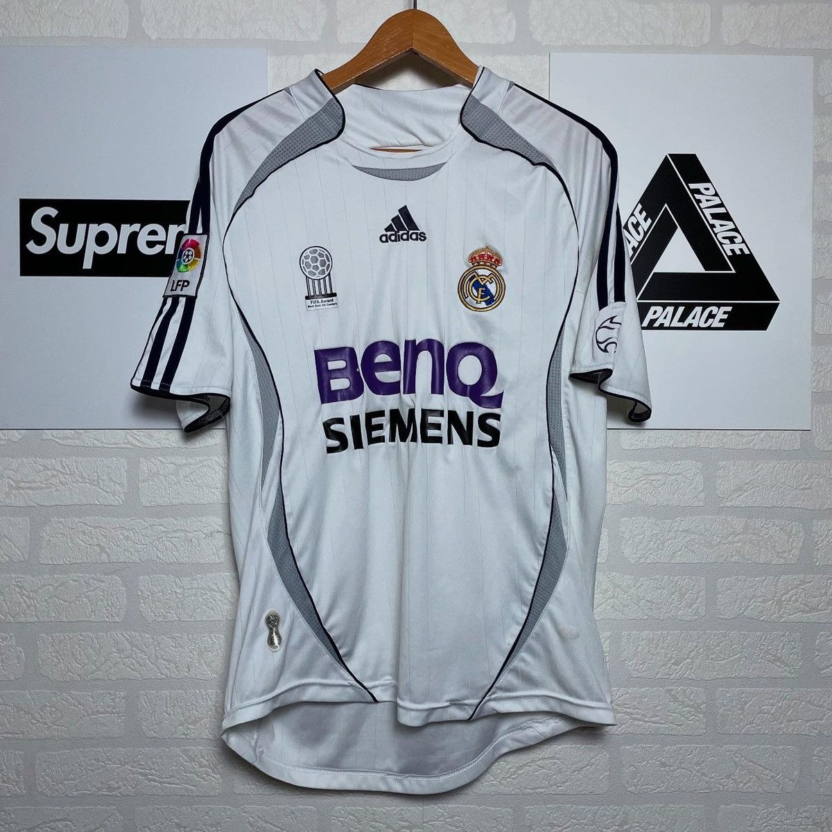 Adidas Adidas REAL MADRID 2006 2007 HOME SHIRT SOCCER JERSEY Size US M / EU 48-50 / 2 - 1 Thumbnail