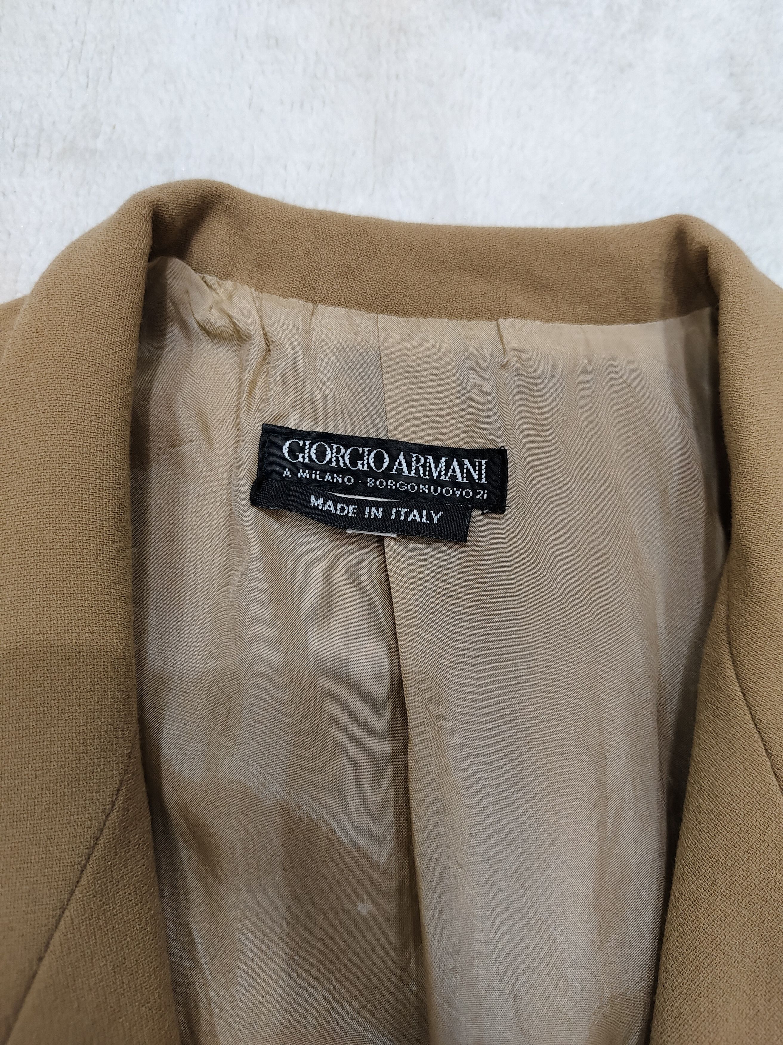 Giorgio Armani 90s Giorgio Armani- Archive Camel Soft Tailored Wool Blazer Size L / US 10 / IT 46 - 9 Thumbnail