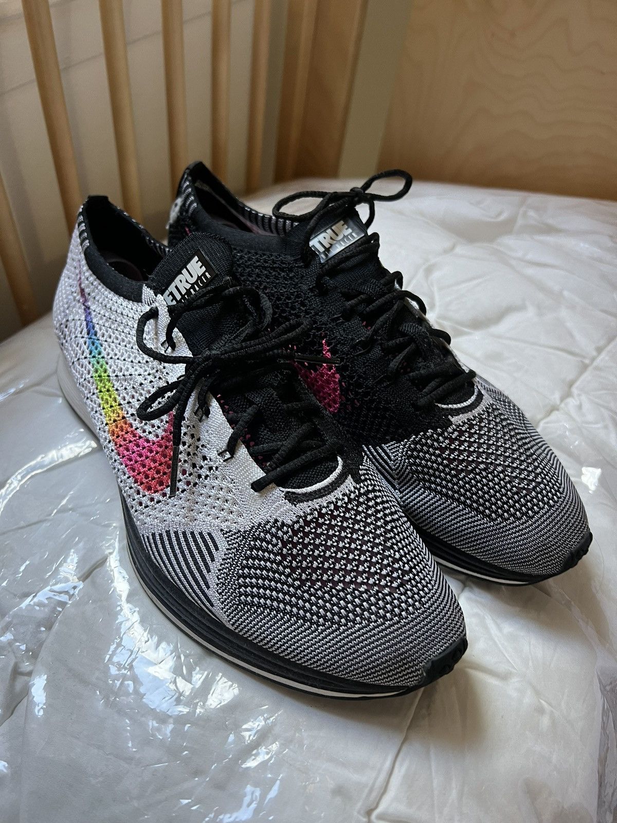 Nike Nike Flyknit Racer Be True Size US 12 / EU 45 - 5 Thumbnail
