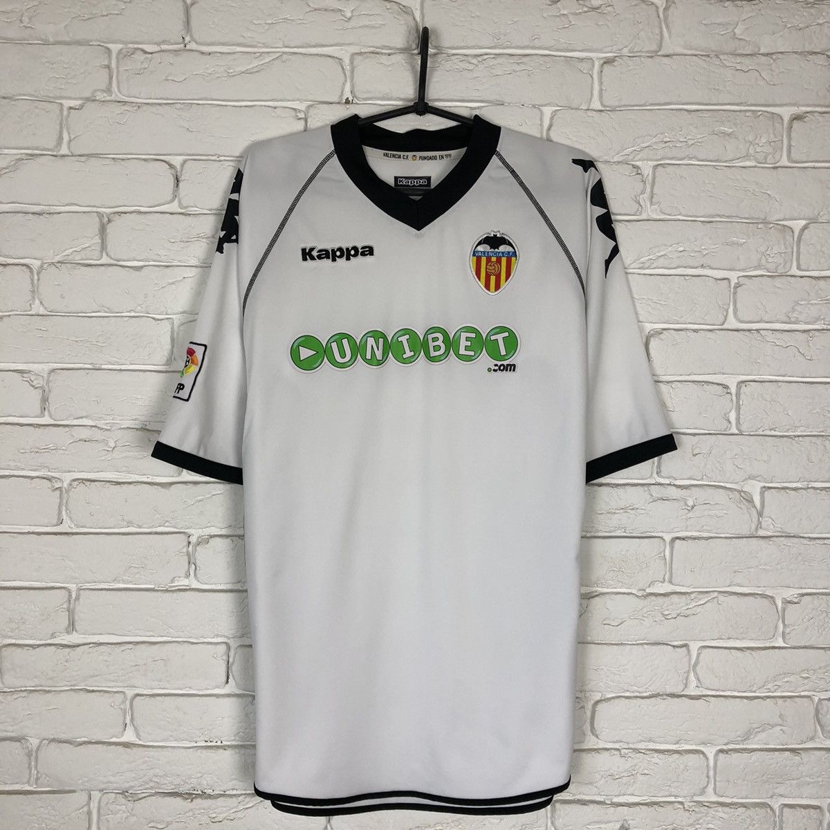 Kappa Valencia 2010 2011 home jersey Size US L / EU 52-54 / 3 - 1 Thumbnail