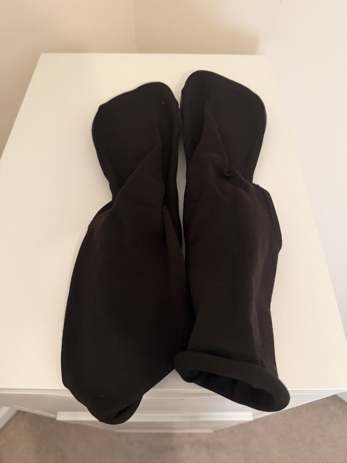 Yeezy Pods Size 2 Shoes in Black, Men’s