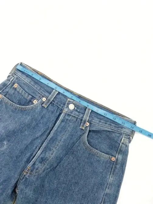 Levi's Vintage Levi's 501 Made In USA Distressed Jeans 28x31 Size US 28 / EU 44 - 4 Thumbnail