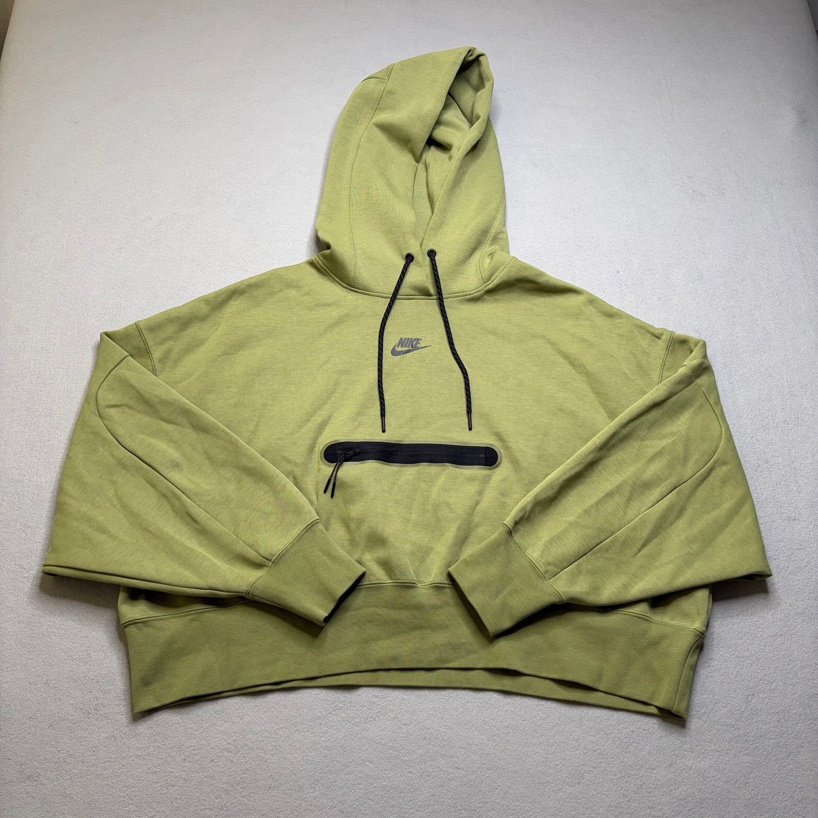 Nike Nike Sportswear Olive Pullover Hoodie Oversize Crop Medium Size M / US 6-8 / IT 42-44 - 2 Thumbnail