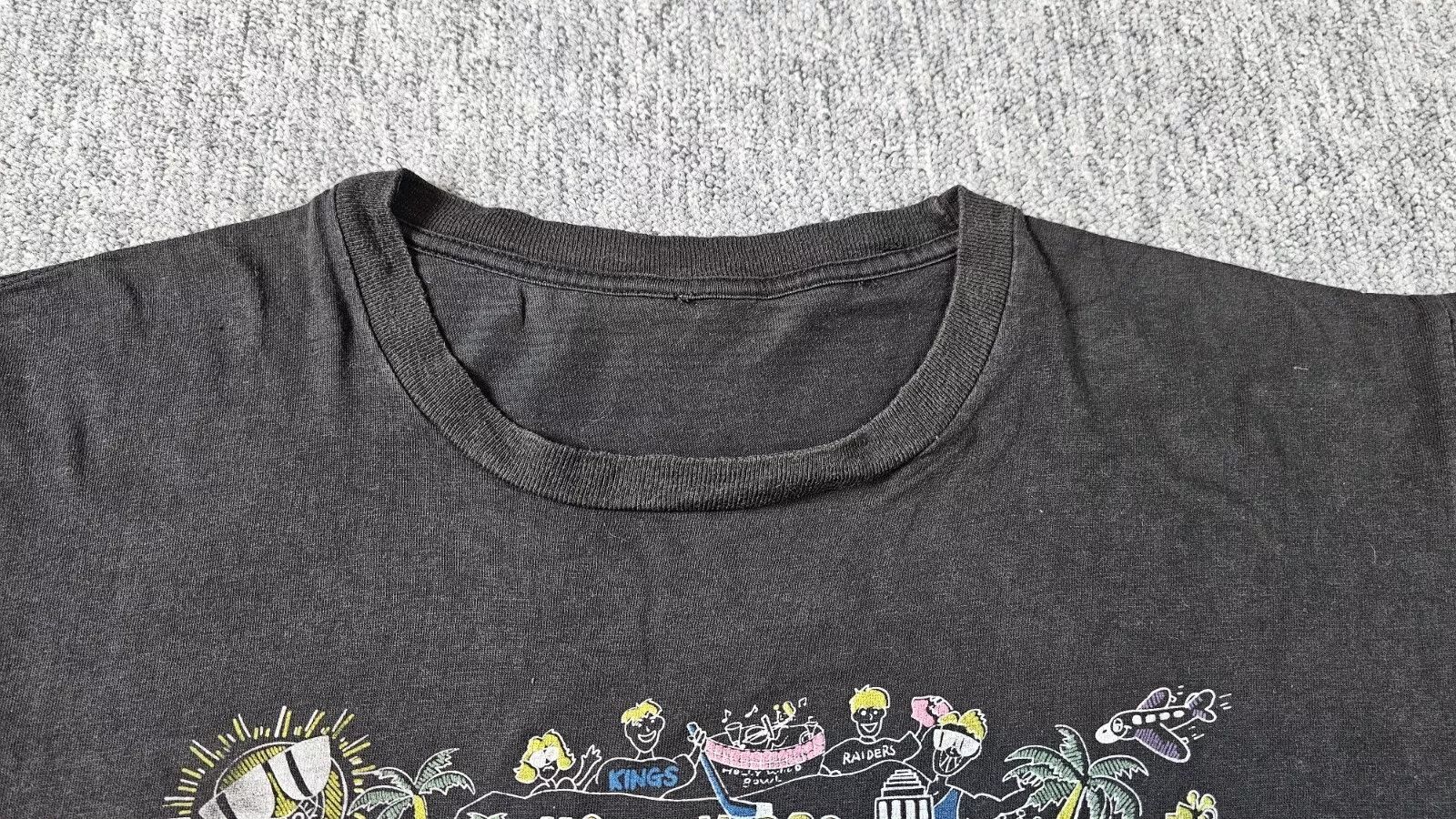 Vintage 80s Los Angeles Hollywood T-Shirt L Single Stich USA made Size US L / EU 52-54 / 3 - 11 Thumbnail