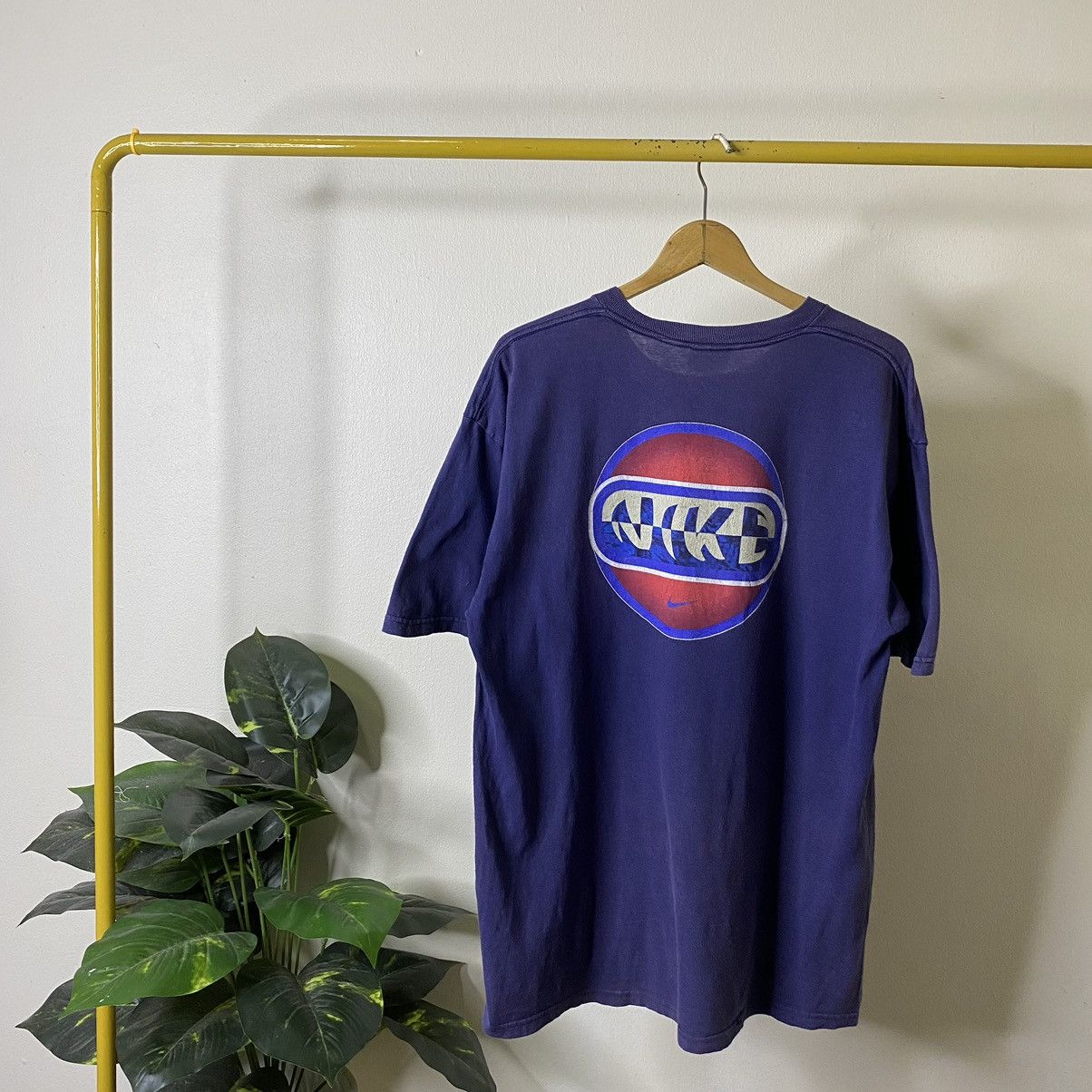 Nike Vintage 1990s Nike Nice Design Tee Size US L / EU 52-54 / 3 - 1 Thumbnail