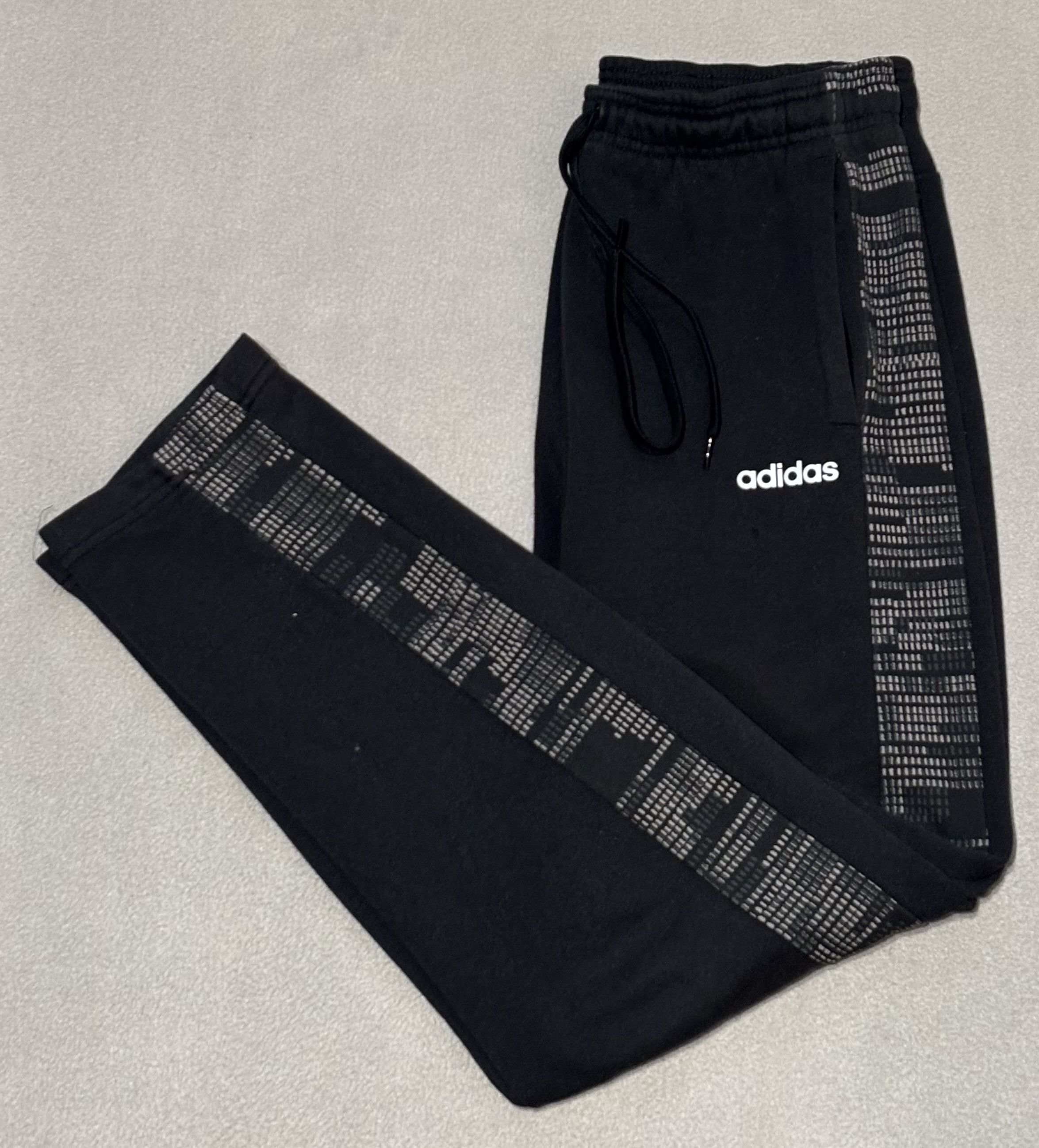 Adidas Adidas Essential AOP Pant Size L Size US 34 / EU 50 - 1 Thumbnail
