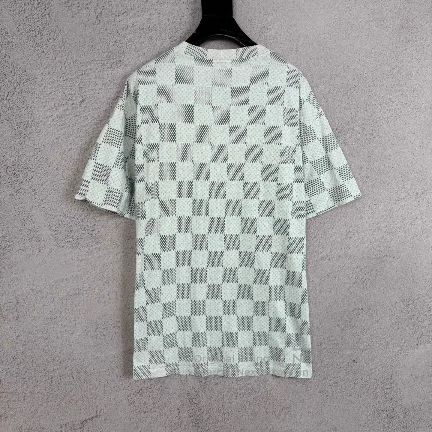 Louis Vuitton Checkered Short Sleeve T-Shirt. Size US XXL / EU 58 / 5 - 2 Thumbnail