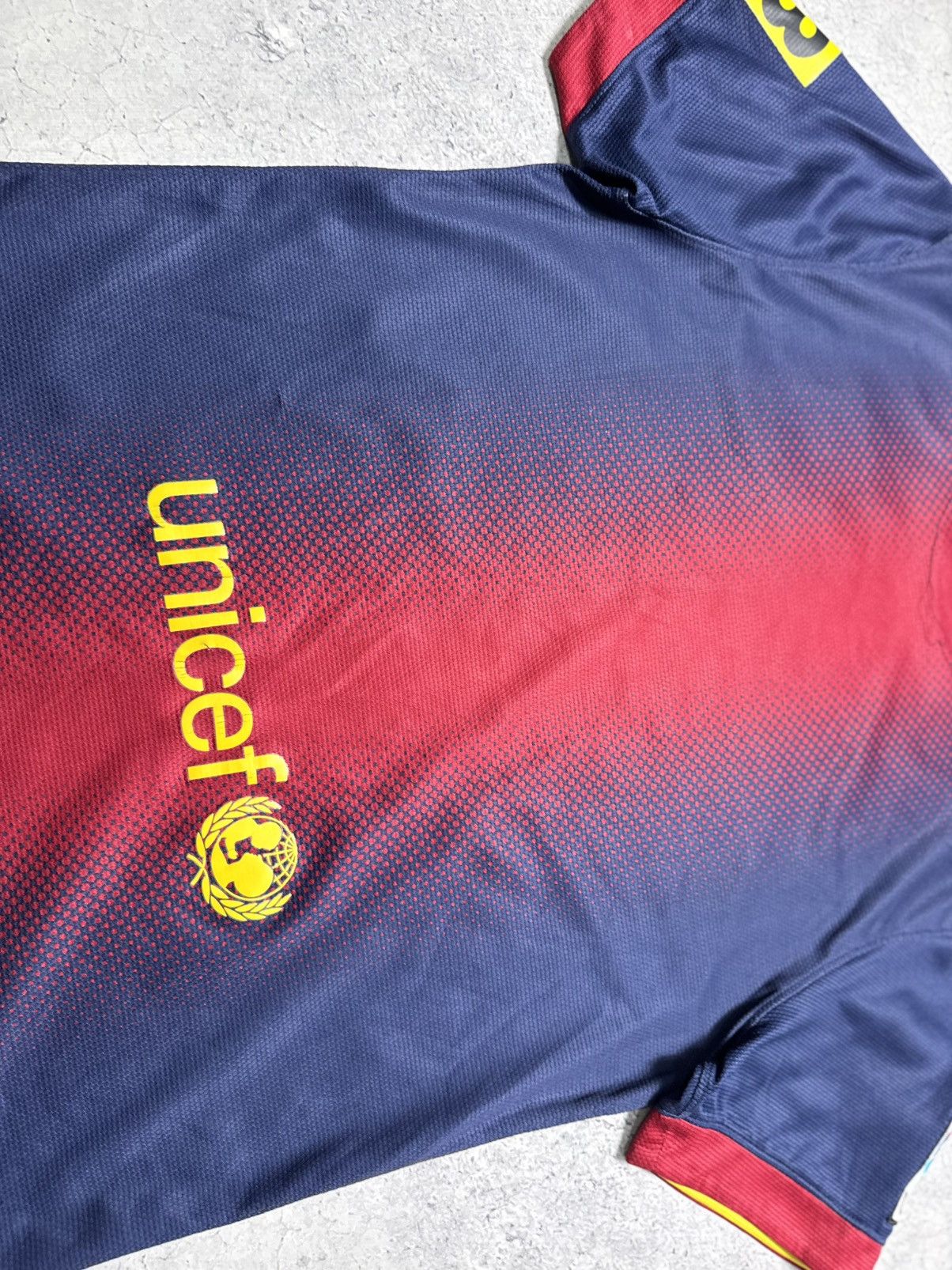 Nike Nike FC Barcelona Vintage Soccer Jersey 2012/2013 Y2K Size US S / EU 44-46 / 1 - 15 Thumbnail