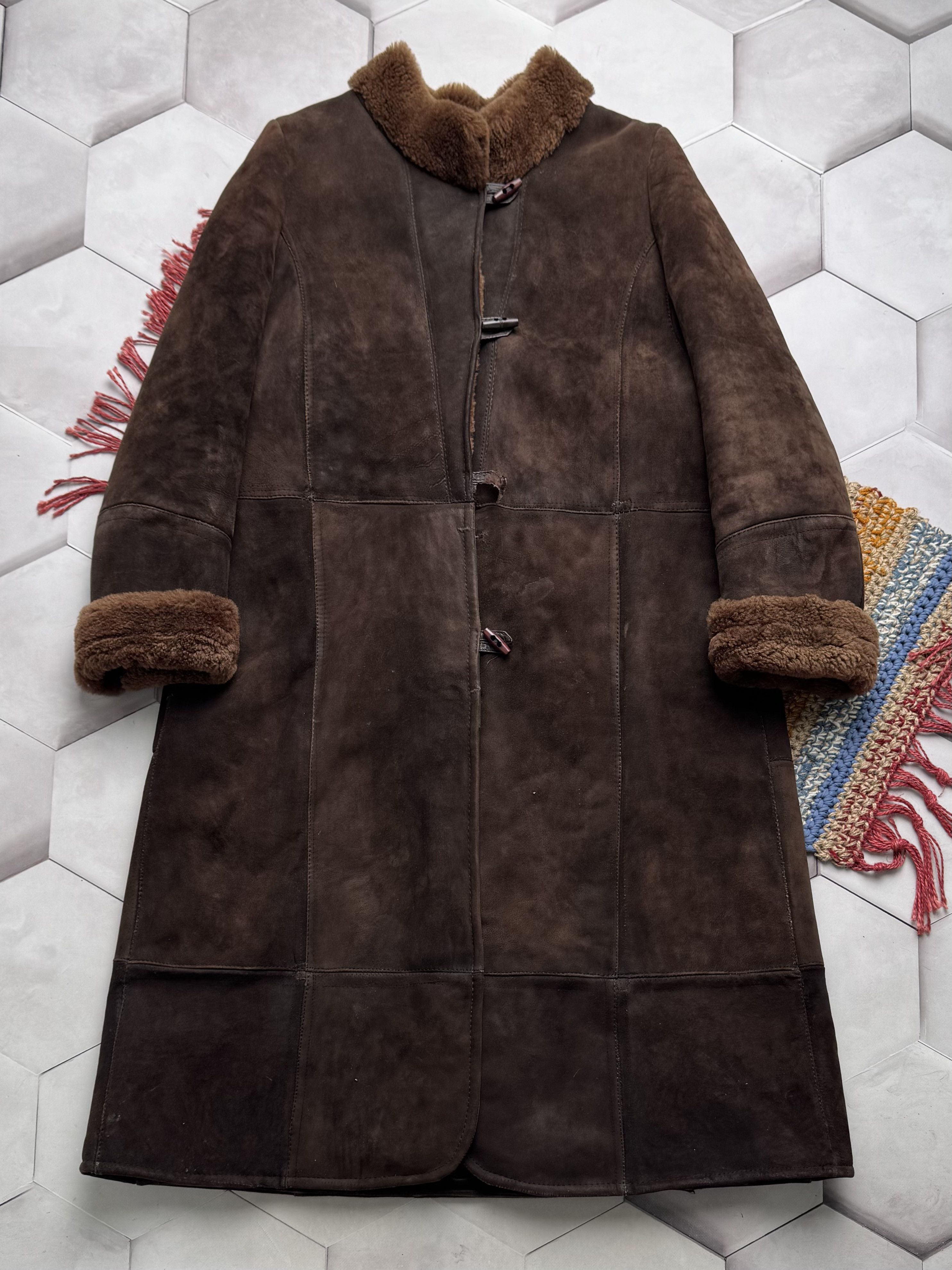 Vintage Vintage 80's Real Sheepskin Thrashed Coat (E4) Size XL / US 12-14 / IT 48-50 - 1 Thumbnail