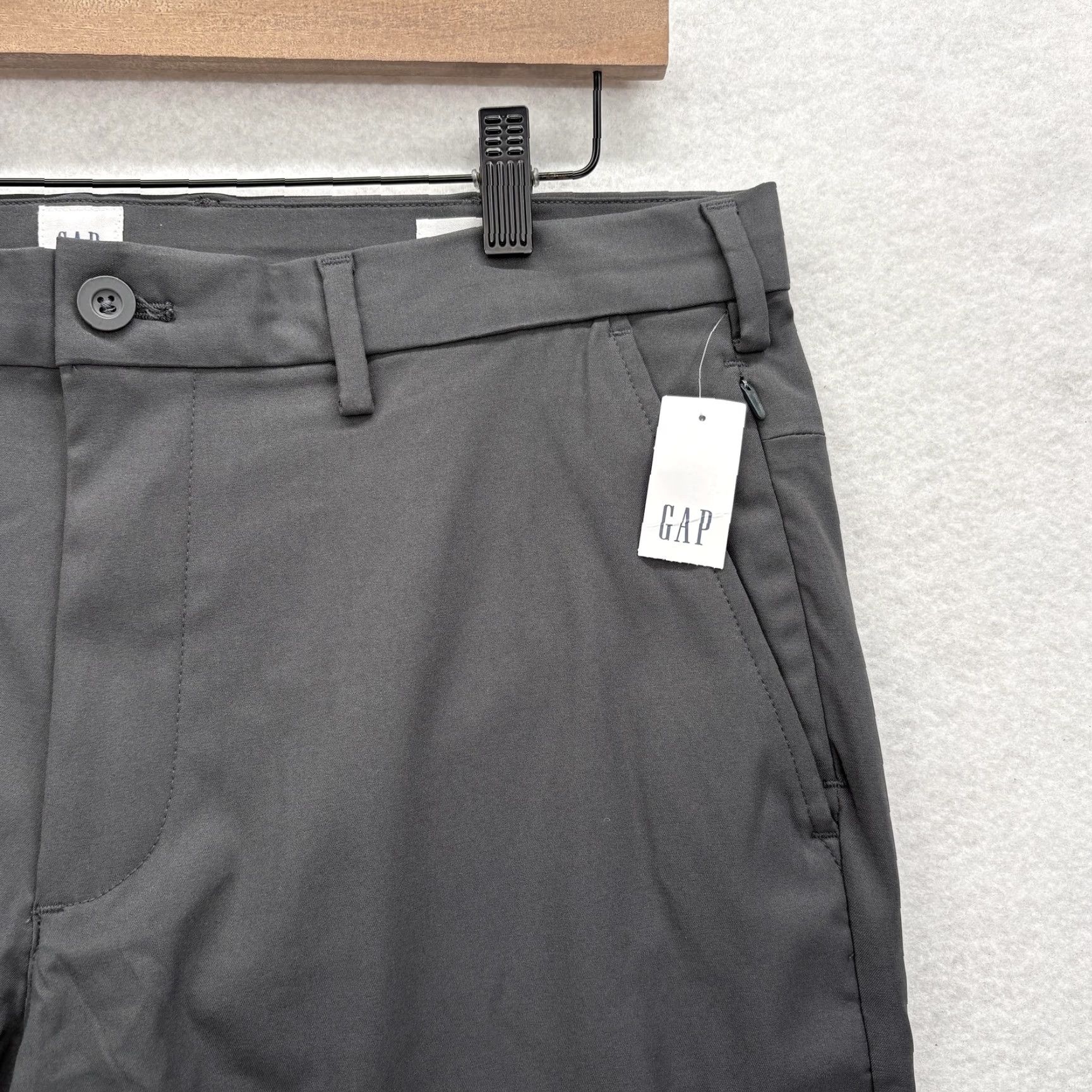 Gap Gap Pants Mens 36x32 Gray Slim Tech GapFlex Quick Dry Moisture Wicking Travel Chino Flat Front Pockets Tapered Size US 36 / EU 52 - 3 Thumbnail
