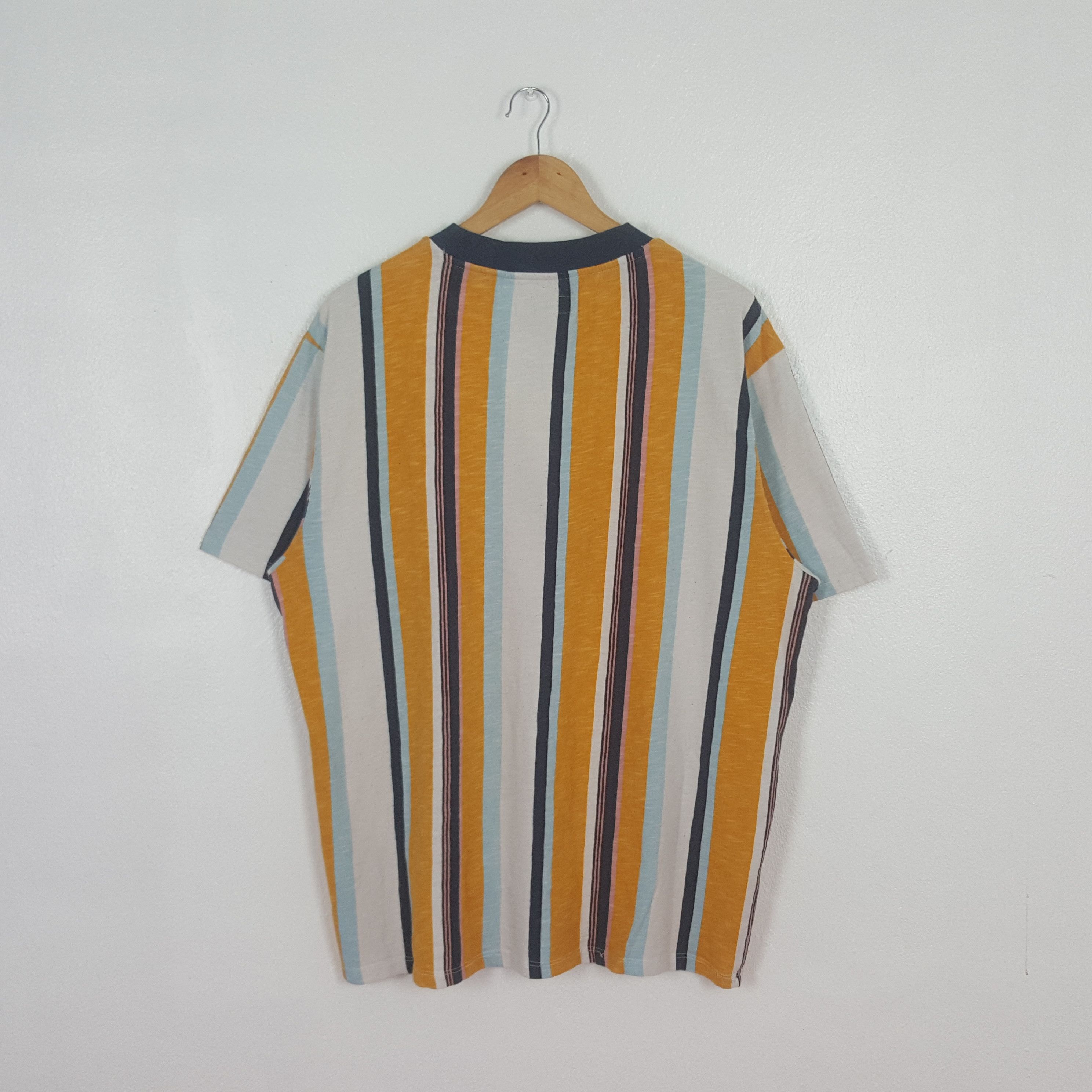 Guess Vintage Guess Los Angeles Stripes Tshirt C312N25 Size US XXL / EU 58 / 5 - 3 Thumbnail