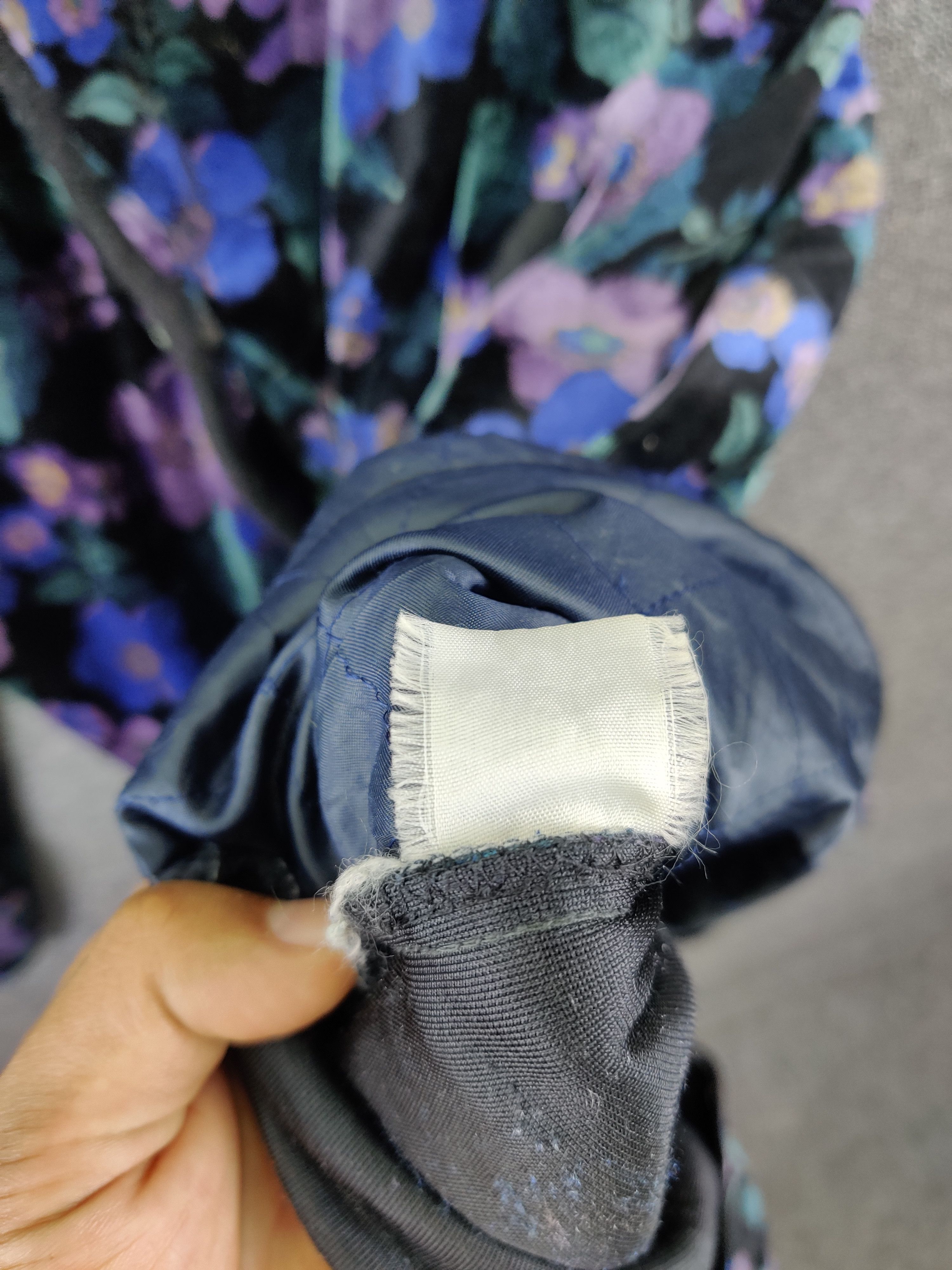 Japanese Brand Vintage Cardigan Velvet Floral By My Brand Size US L / EU 52-54 / 3 - 11 Thumbnail