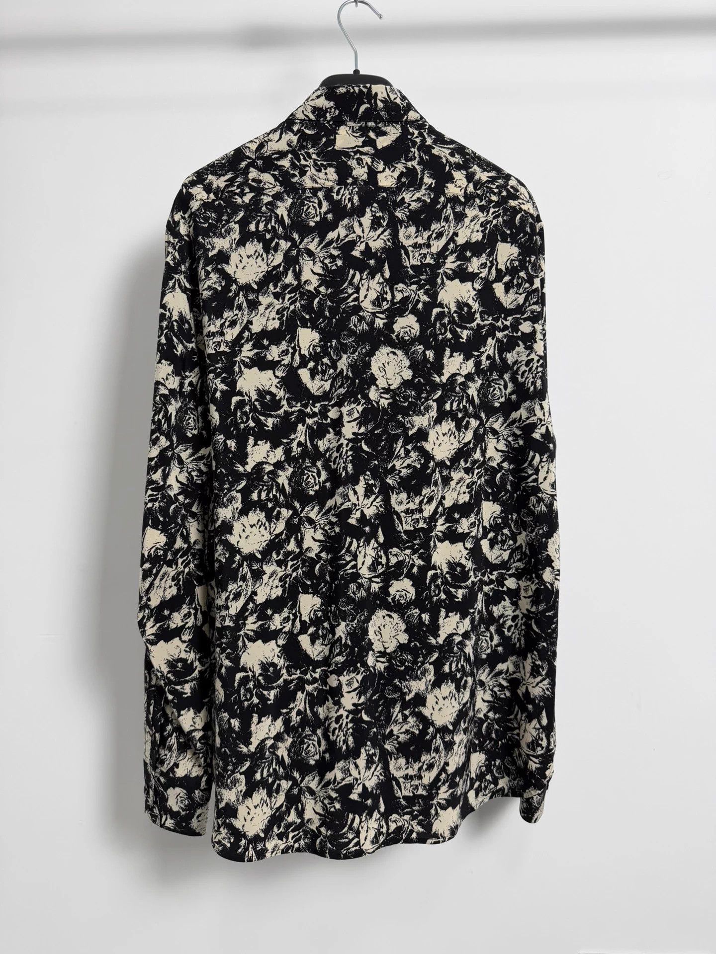 Saint Laurent Paris SLP 22ss Black Base Ivory Ombre Rose Shirt 39 Size US XXS / EU 40 - 2 Thumbnail