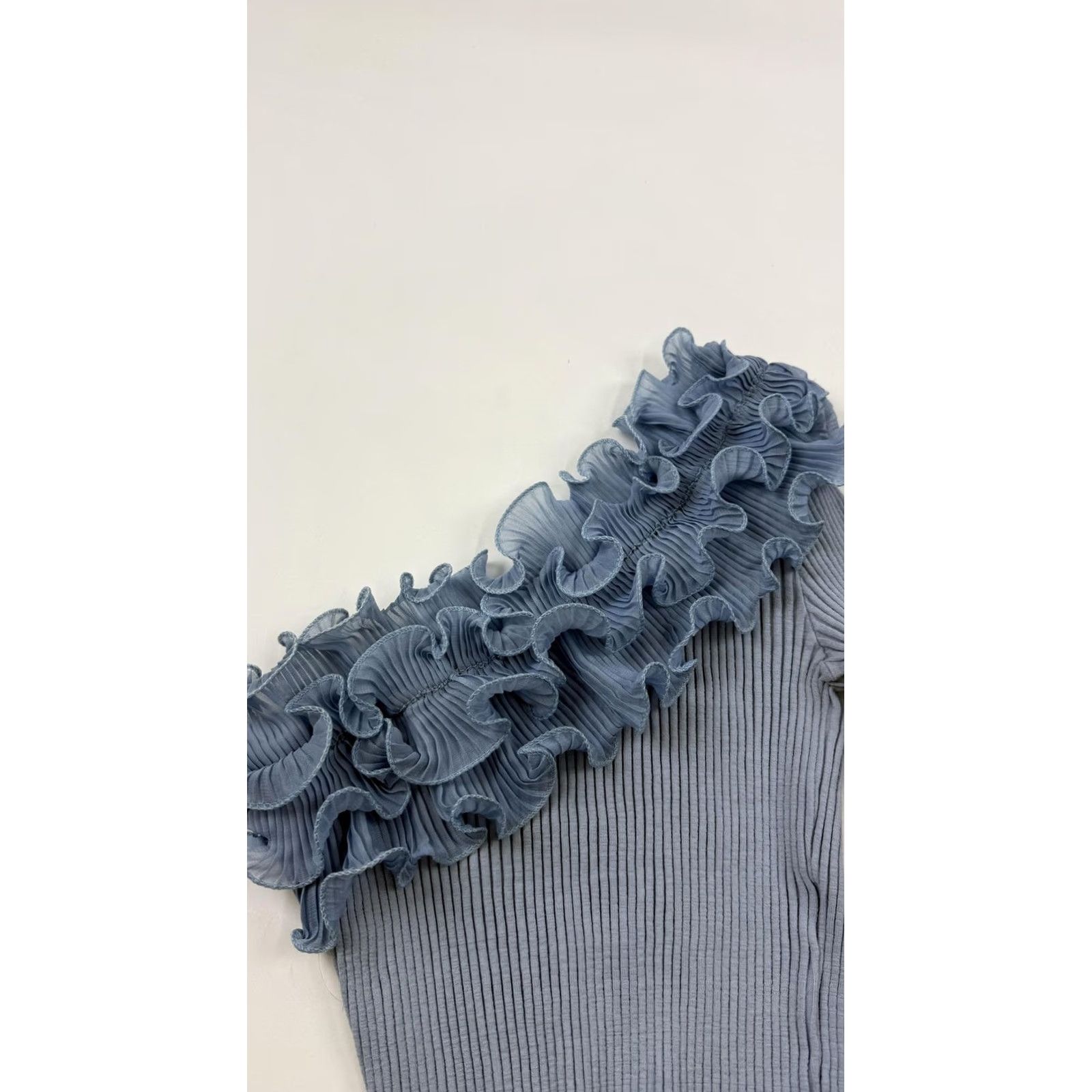 Zara Zara Blouse Womens L Blue One Shoulder Ribbed Knit Top Long Sleeve Ruffle Slim Knit Top Size L / US 10 / IT 46 - 2 Thumbnail