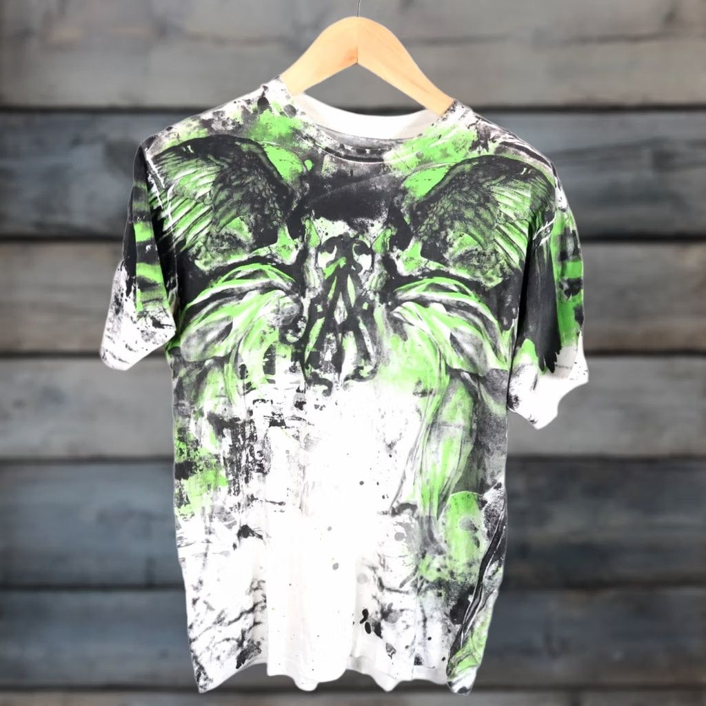 Affliction Affliction Archaic T-Shirt Men L White Green Wings Bones Tribal AOP Y2K Graphic Print Crew Neck Short Sleeve Size US L / EU 52-54 / 3 - 1 Thumbnail