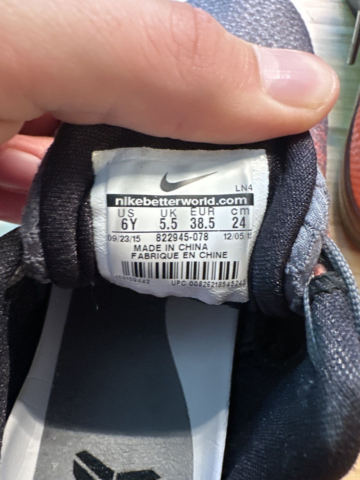 Nike Nike Kobe 11 Elite low Easter Size US 6 / EU 39 - 6 Thumbnail