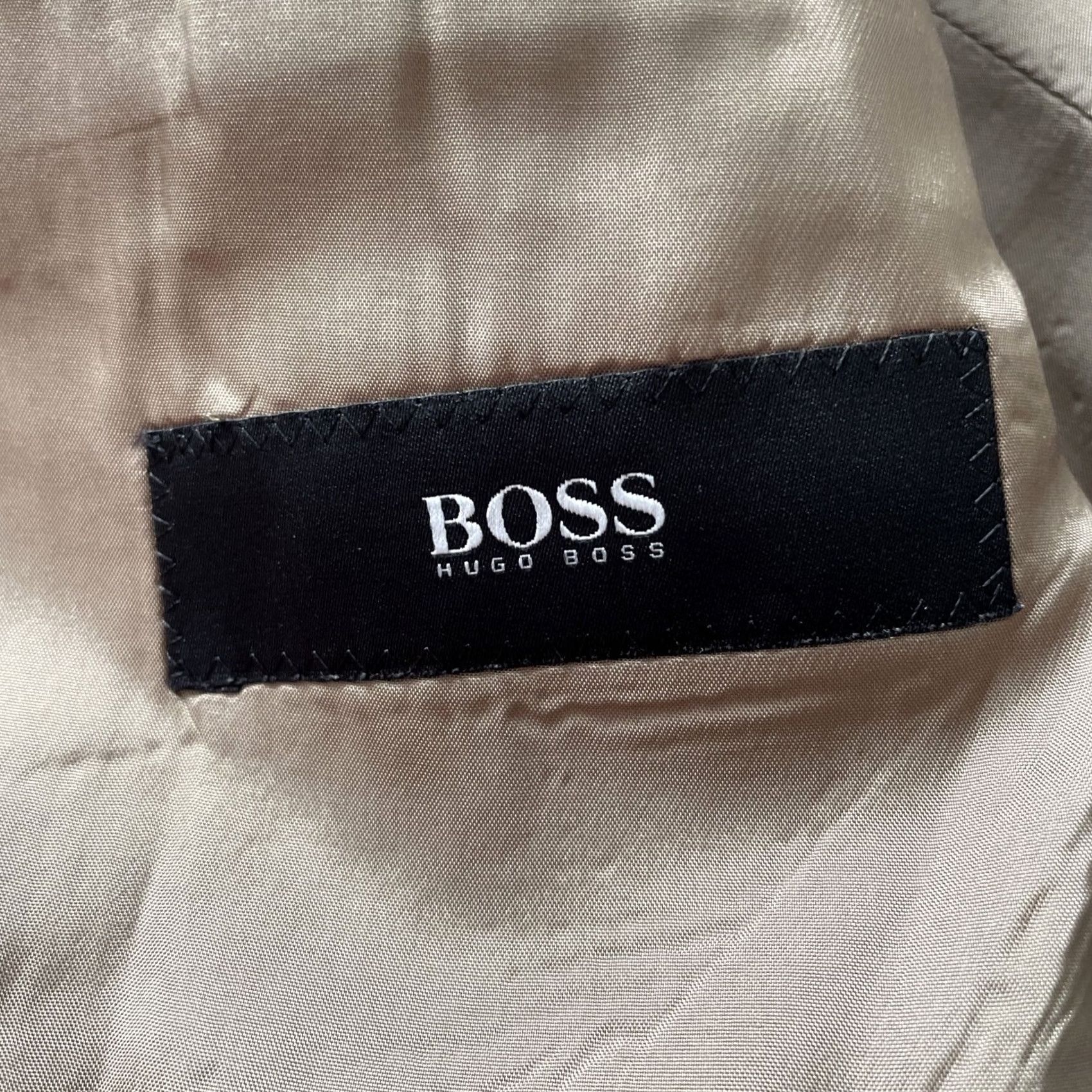 Hugo Boss HUGO BOSS Sport Jacket Mens 44R Wool Tweed Herringbone Double-Vented Brown Blazer Loro Piana Zelander Merino Wool JACKET/COAT BUTTON Styled? Size 44R - 3 Thumbnail