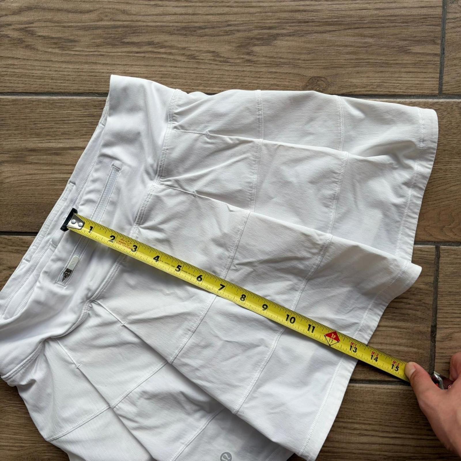 Lululemon Lululemon White Yoga Mini Skirt Size 27" / US 4 / IT 40 - 7 Thumbnail