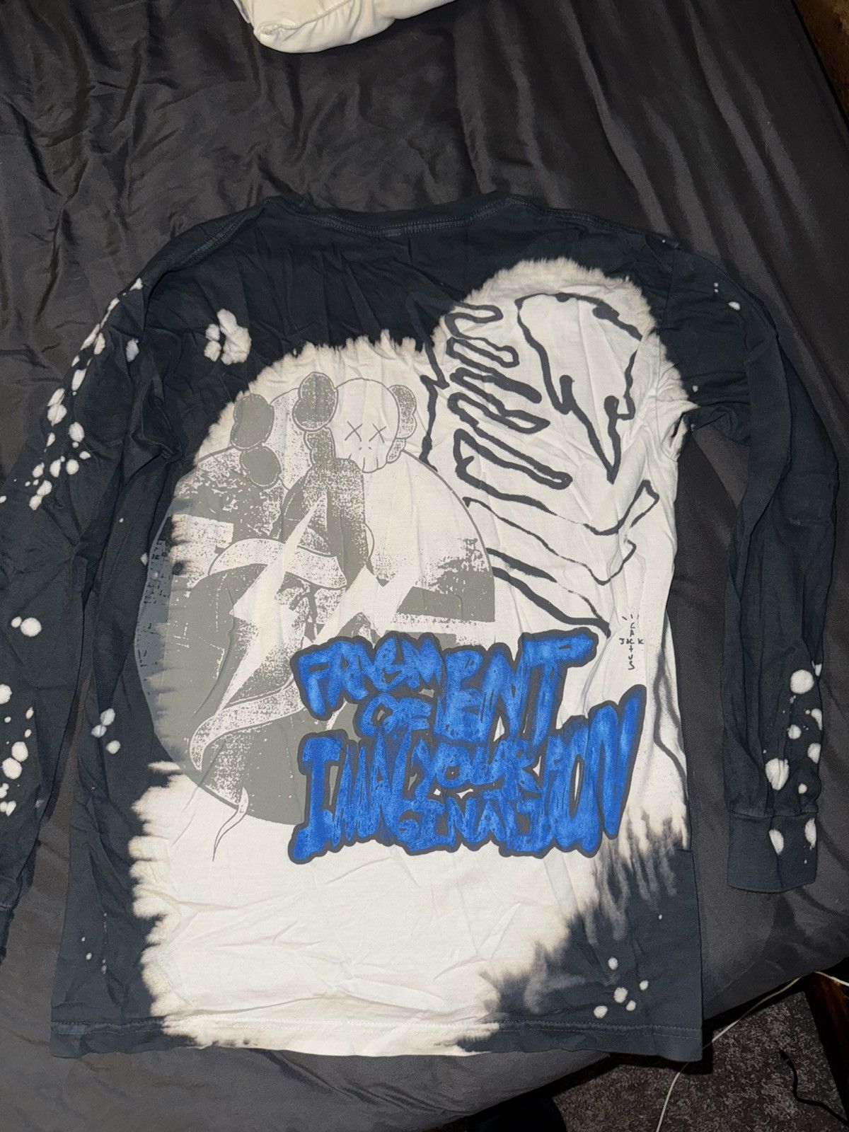 Fragment Design × Kaws × Travis Scott travis scott fragment kaws LS tee Size US M / EU 48-50 / 2 - 2 Thumbnail