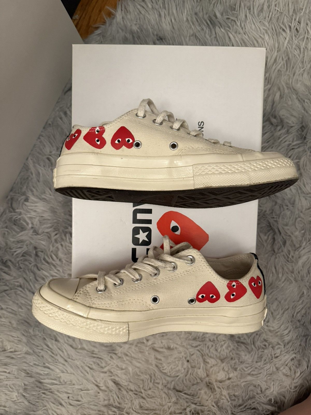 Comme des Garcons PLAY × Converse Comme des Garçons Play x Converse Low Top 'Multi Heart' Size US 5 / EU 37 - 1 Thumbnail