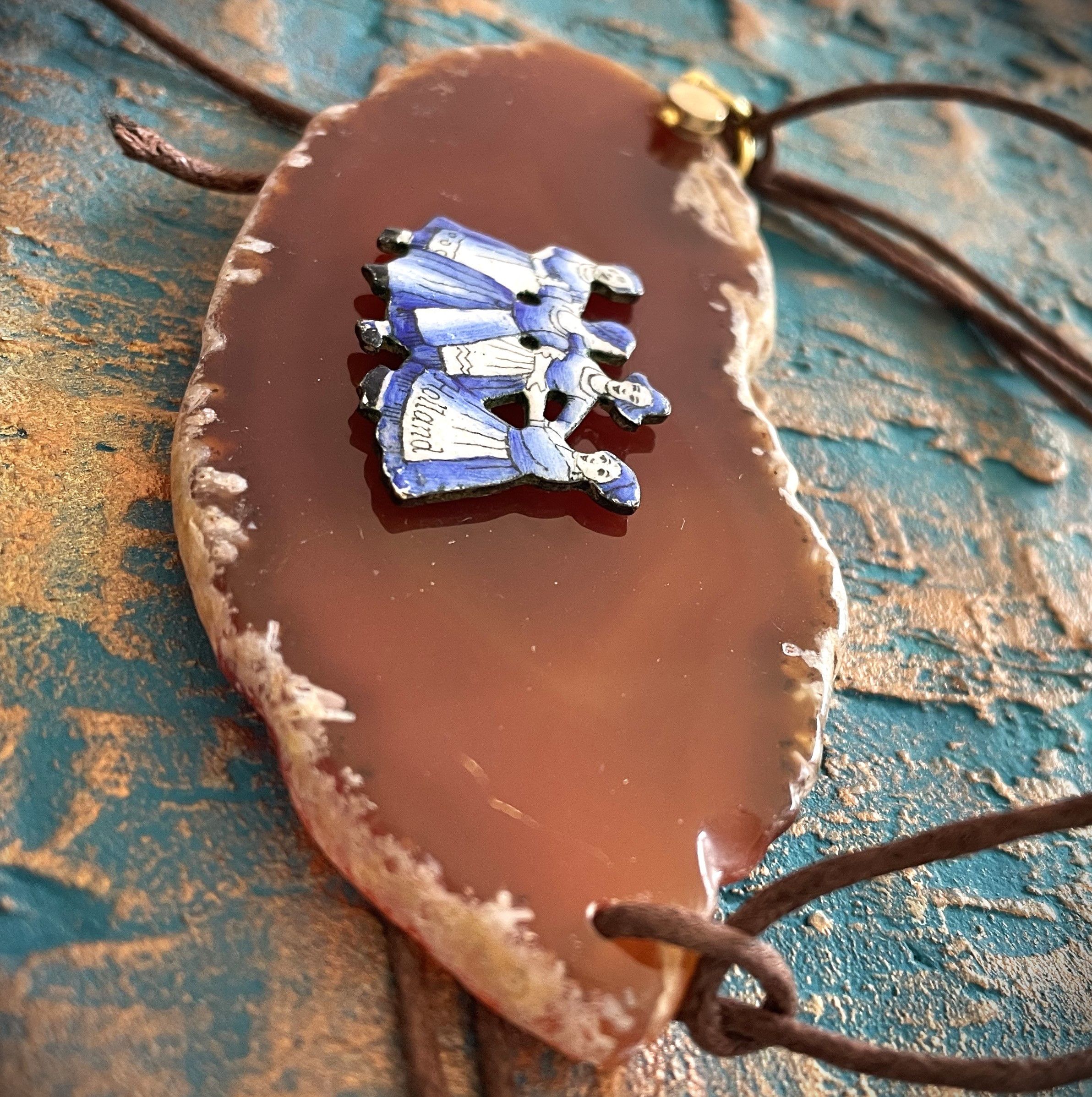 Other Agate pendant with vintage Dutch accent on leather cord. Size ONE SIZE - 4 Thumbnail