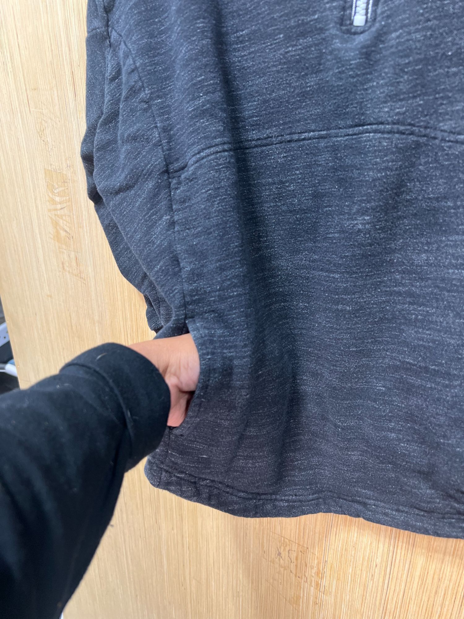 Victoria's Secret Pink - Victoria's Secret - Women's Charcoal Black Sherpa 1/4 Size XS / US 0-2 / IT 36-38 - 10 Thumbnail