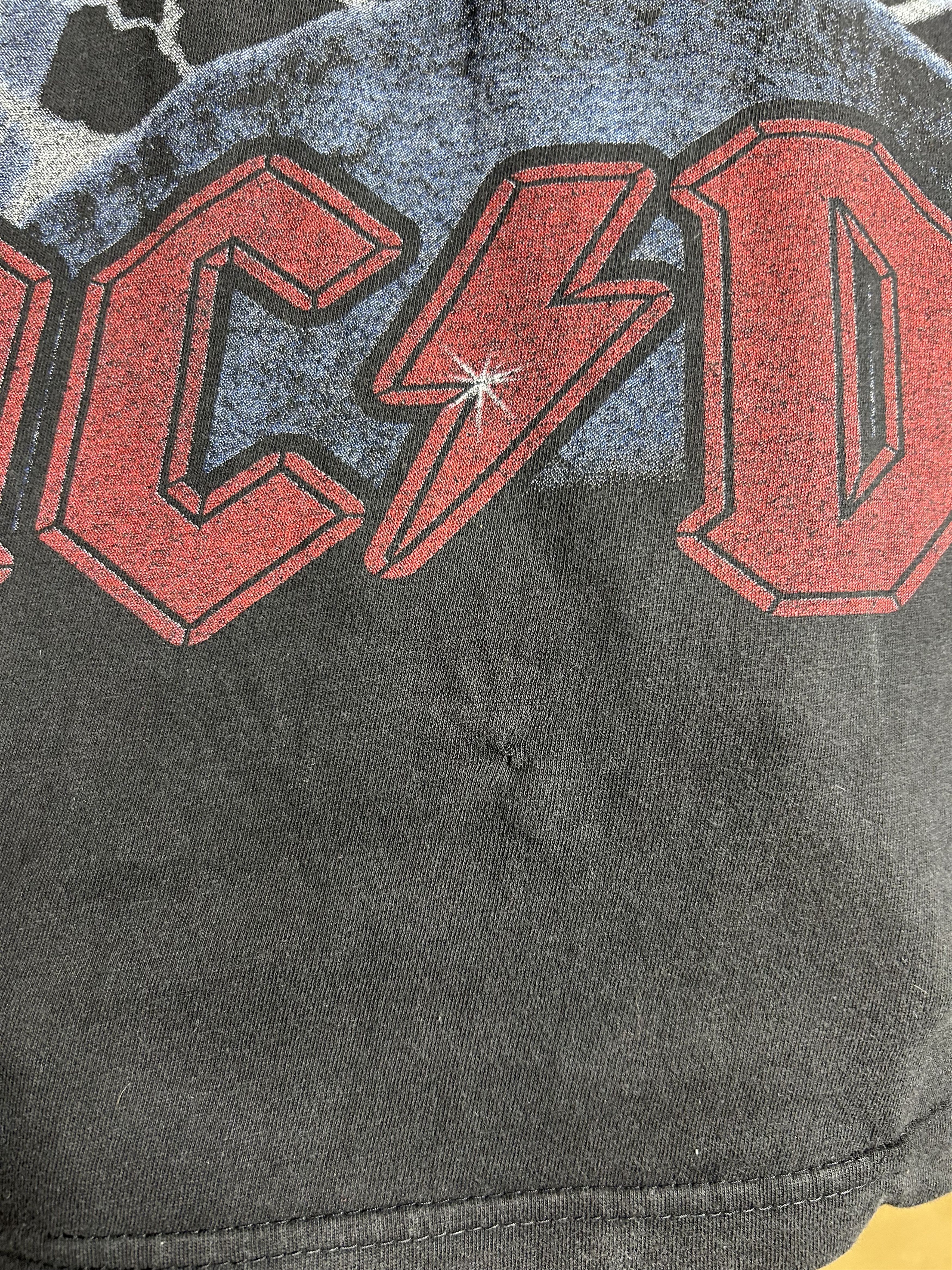 Band Tees Vintage 90s AC/DC Rock Band T-shirt Size US XL / EU 56 / 4 - 5 Thumbnail