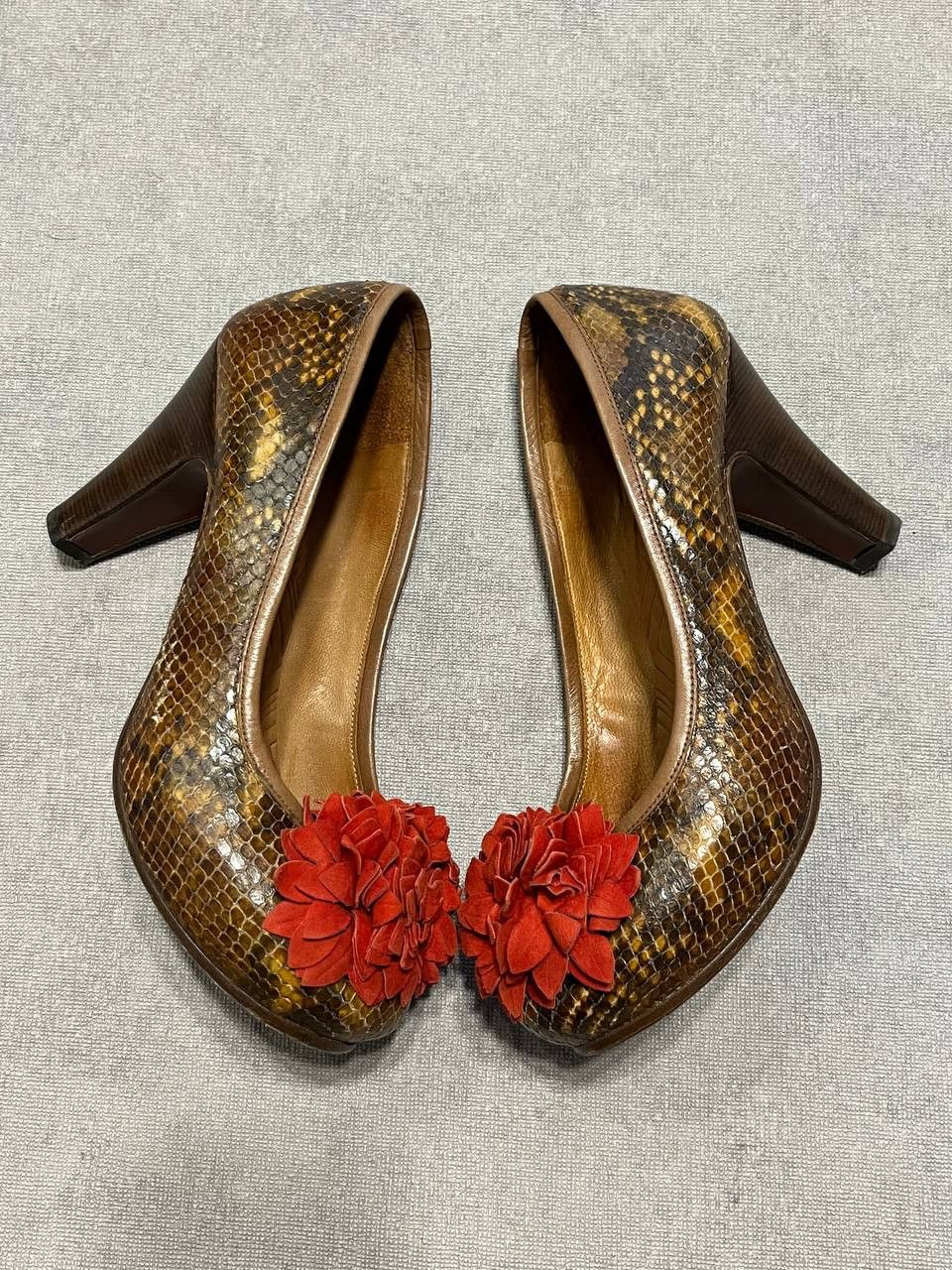 Other Chia Mihara Rare Flower Pump Heels Brown Leather Women`s Size US 8 / IT 38 - 2 Thumbnail