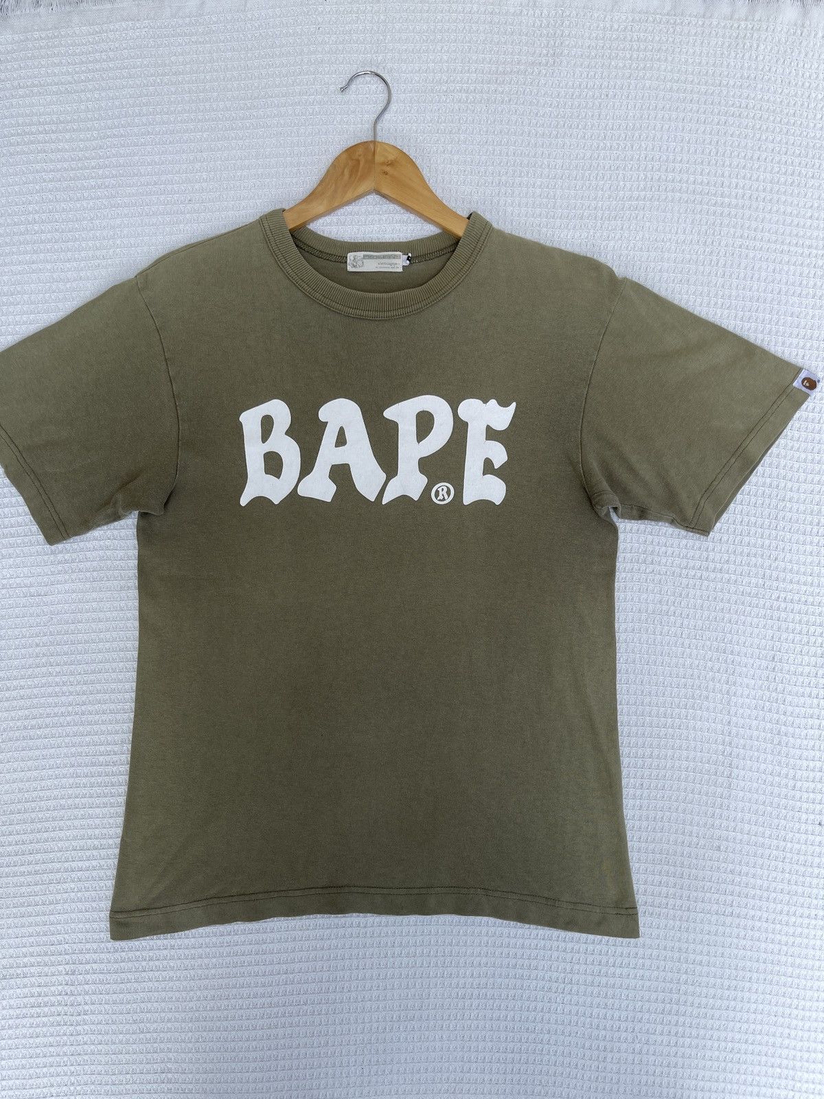 Bape Rare🔥Vintage Spellout Bape Army Green T-Shirt Size US S / EU 44-46 / 1 - 10 Thumbnail