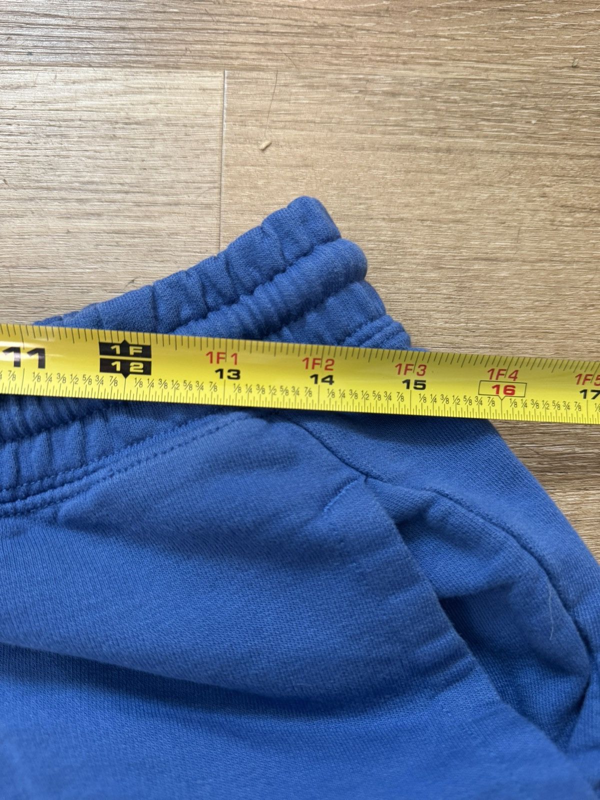 Levi's Levi’s Vintage Drawstring Sweat-shorts Small Size US 29 - 12 Thumbnail