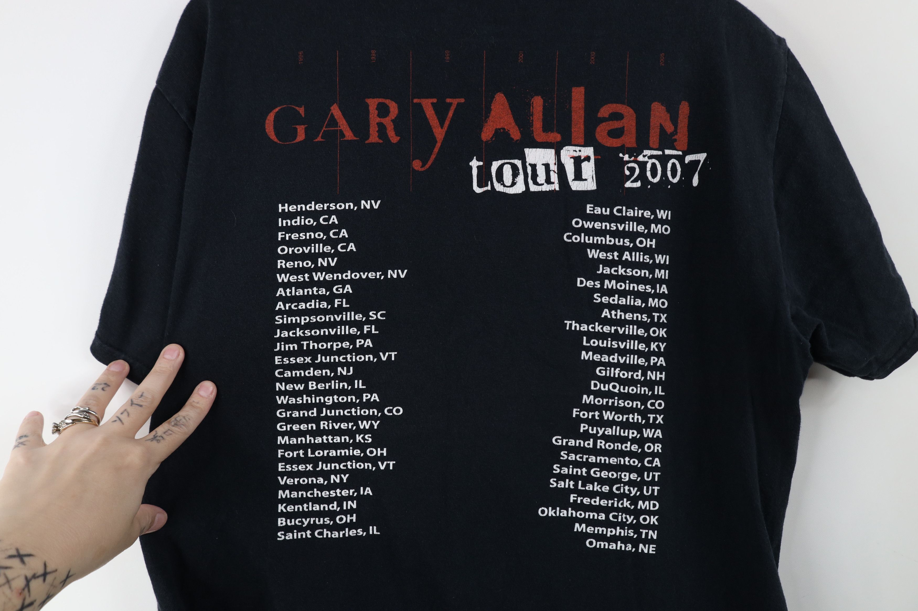 Vintage Vintage Y2K 2007 Tour Gary Allan Band T-Shirt Black Size US M / EU 48-50 / 2 - 11 Thumbnail