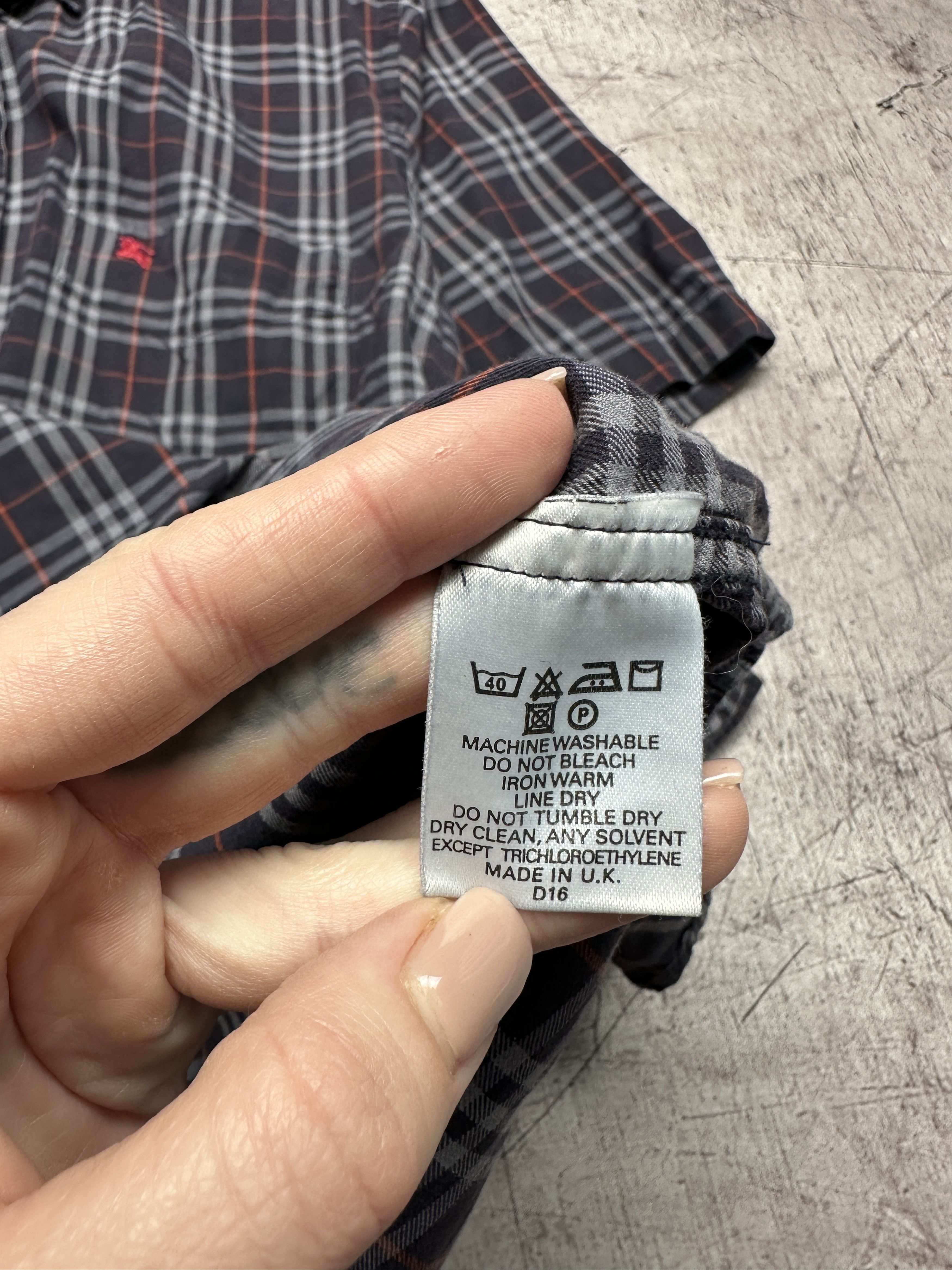 Burberry × Vintage Burberry London Vintage Mens Short Sleeve Shirt Size US L / EU 52-54 / 3 - 6 Thumbnail