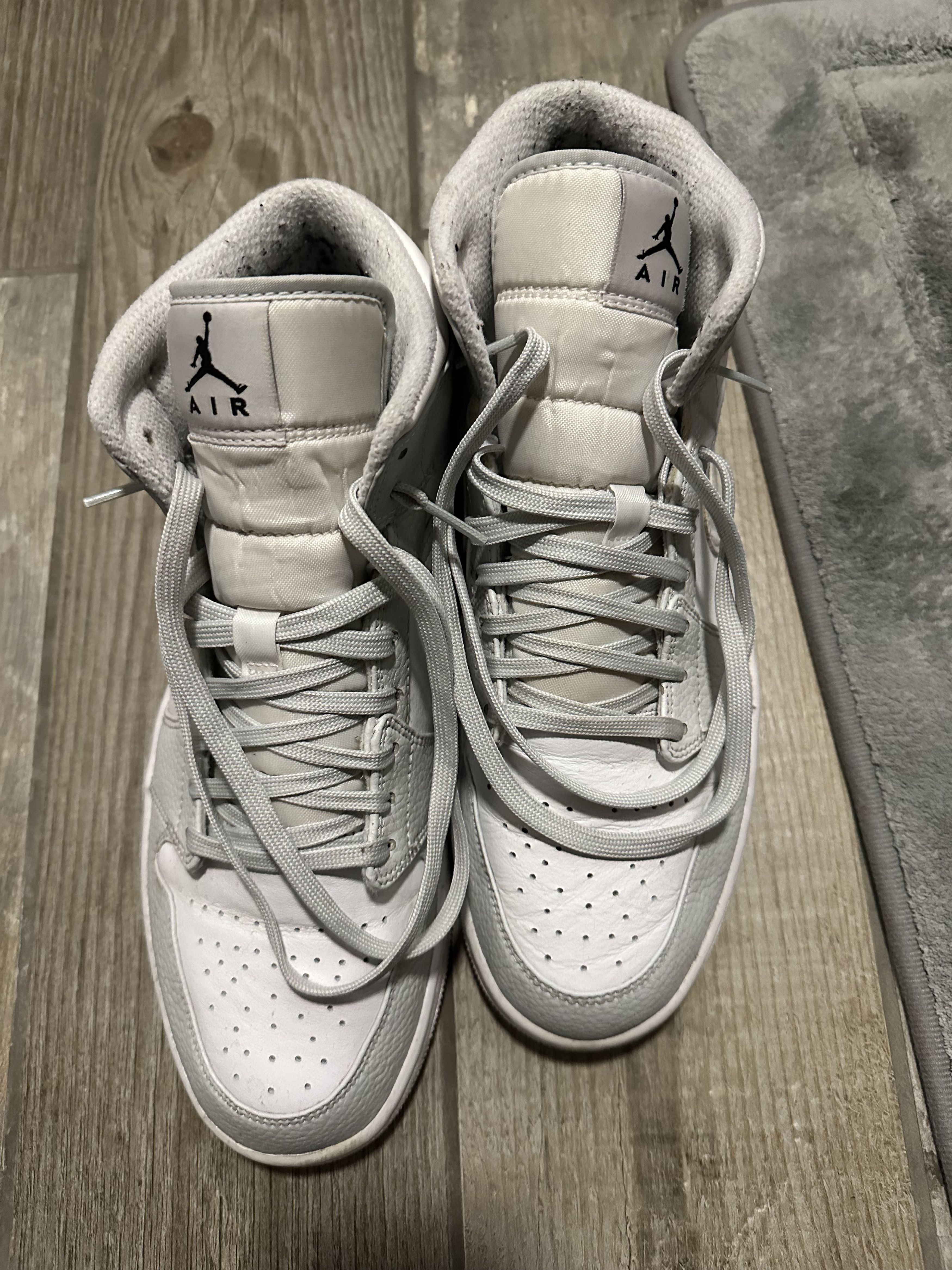 Nike Jordan 1 Mid Grey Camo Size US 11 / EU 44 - 2 Thumbnail