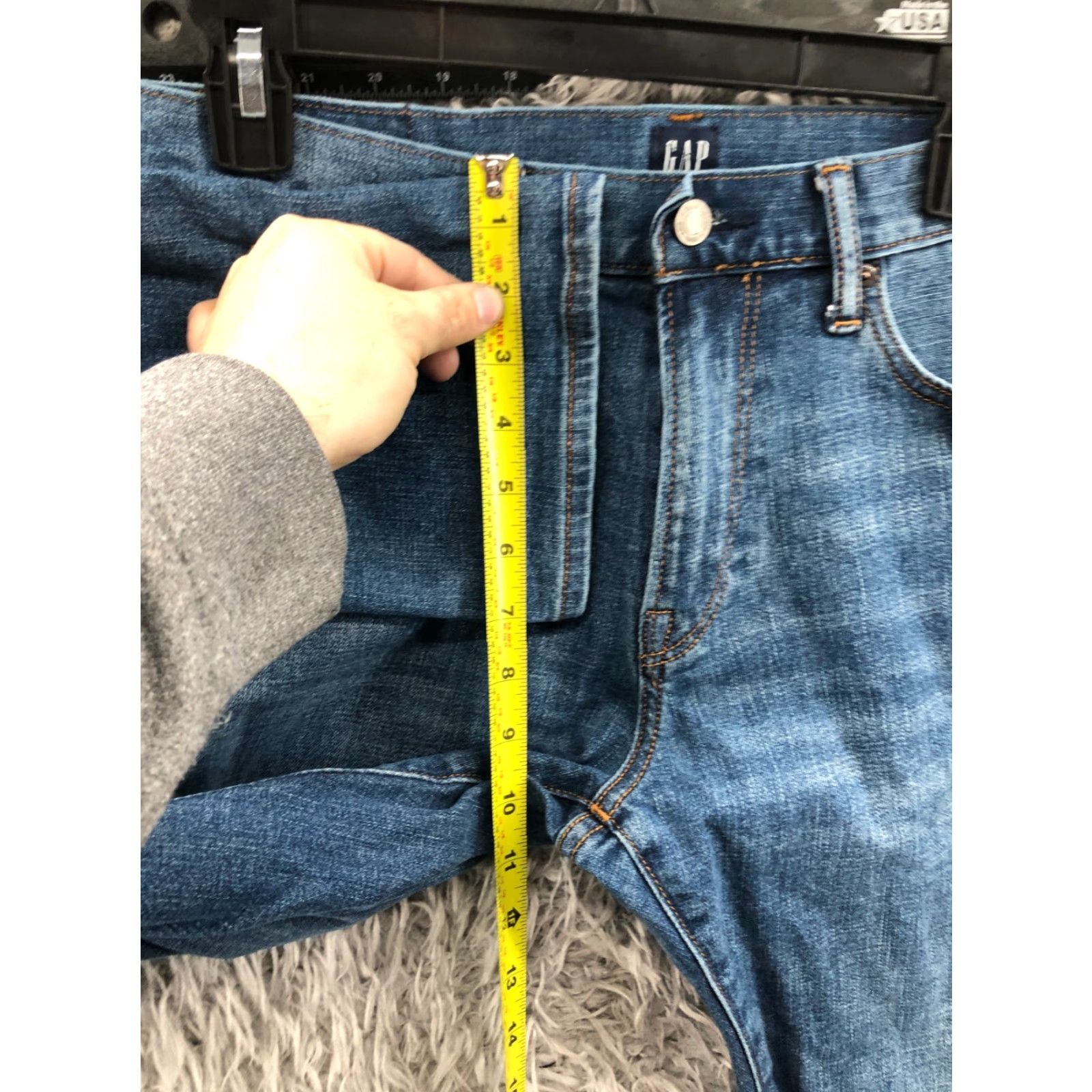Gap Gap 1969 Jeans Straight Denim Blue 30x32 Mens Athletic Mid Rise 5-Pocket Regular Slim fit Pocket Logo Belt Loops Cotton Blend"} Size US 30 / EU 46 - 4 Thumbnail