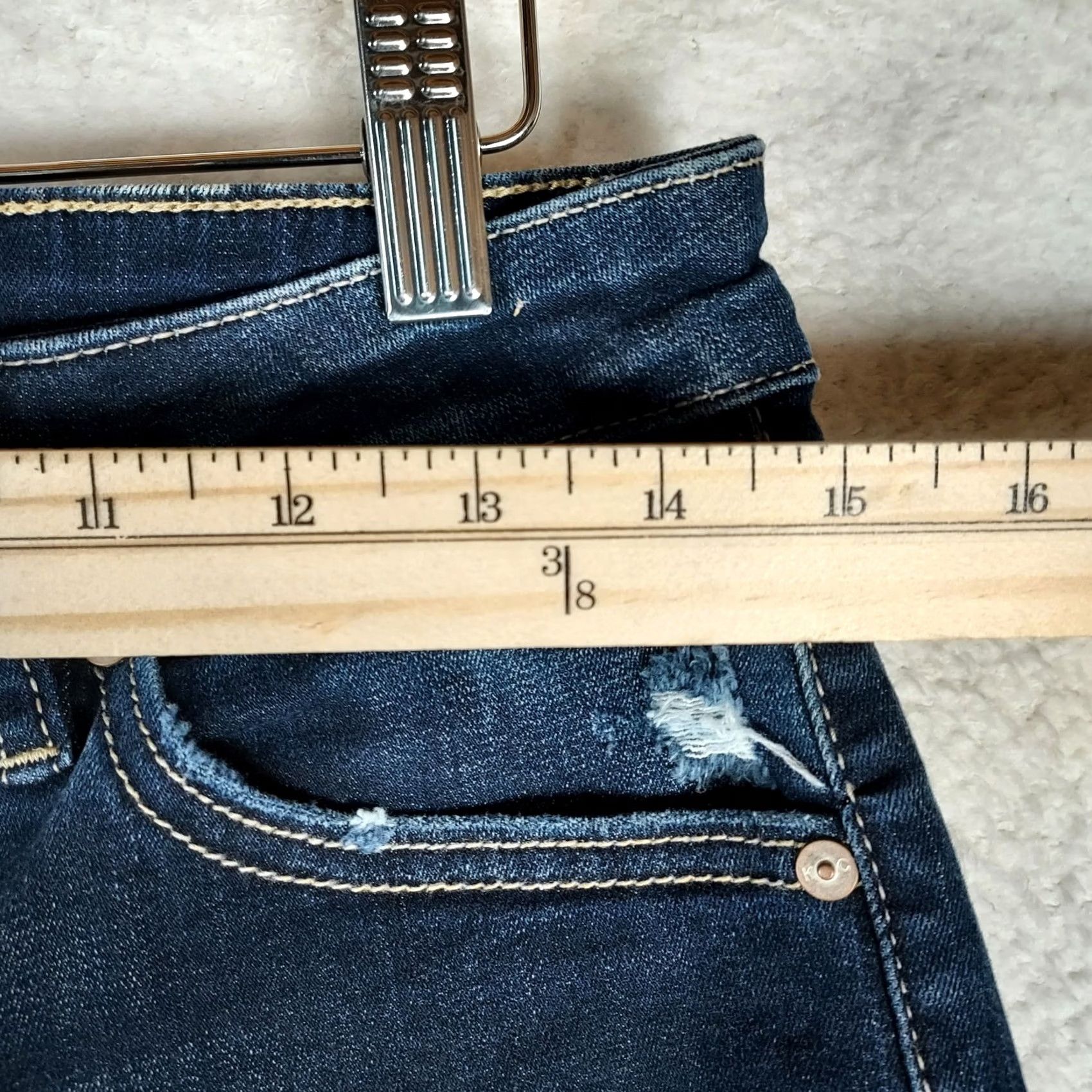 Vintage VINTAGE KanCan Bermuda Shorts Women 9/28 Distressed Denim Rolled Raw Hem KC8557BD Blue 5-Pocket Summer Spring Women's Regular Size 9/28 XS? Size 28" / US 6 / IT 42 - 7 Thumbnail